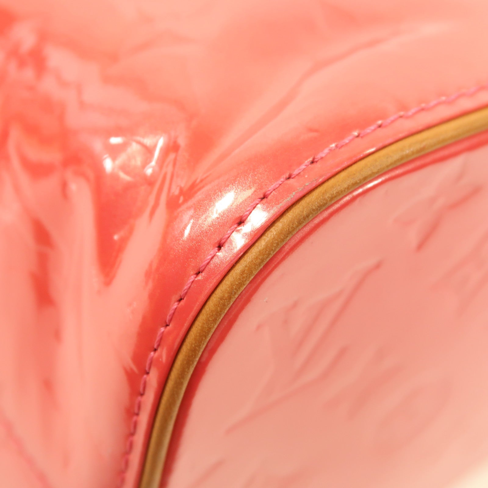 LOUIS VUITTON Vernis Houston金扣肩背袋