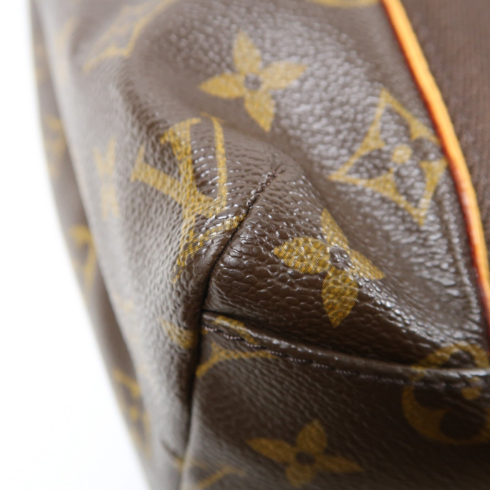 LOUIS VUITTON Monogram Beaubourg金扣手挽袋啡色