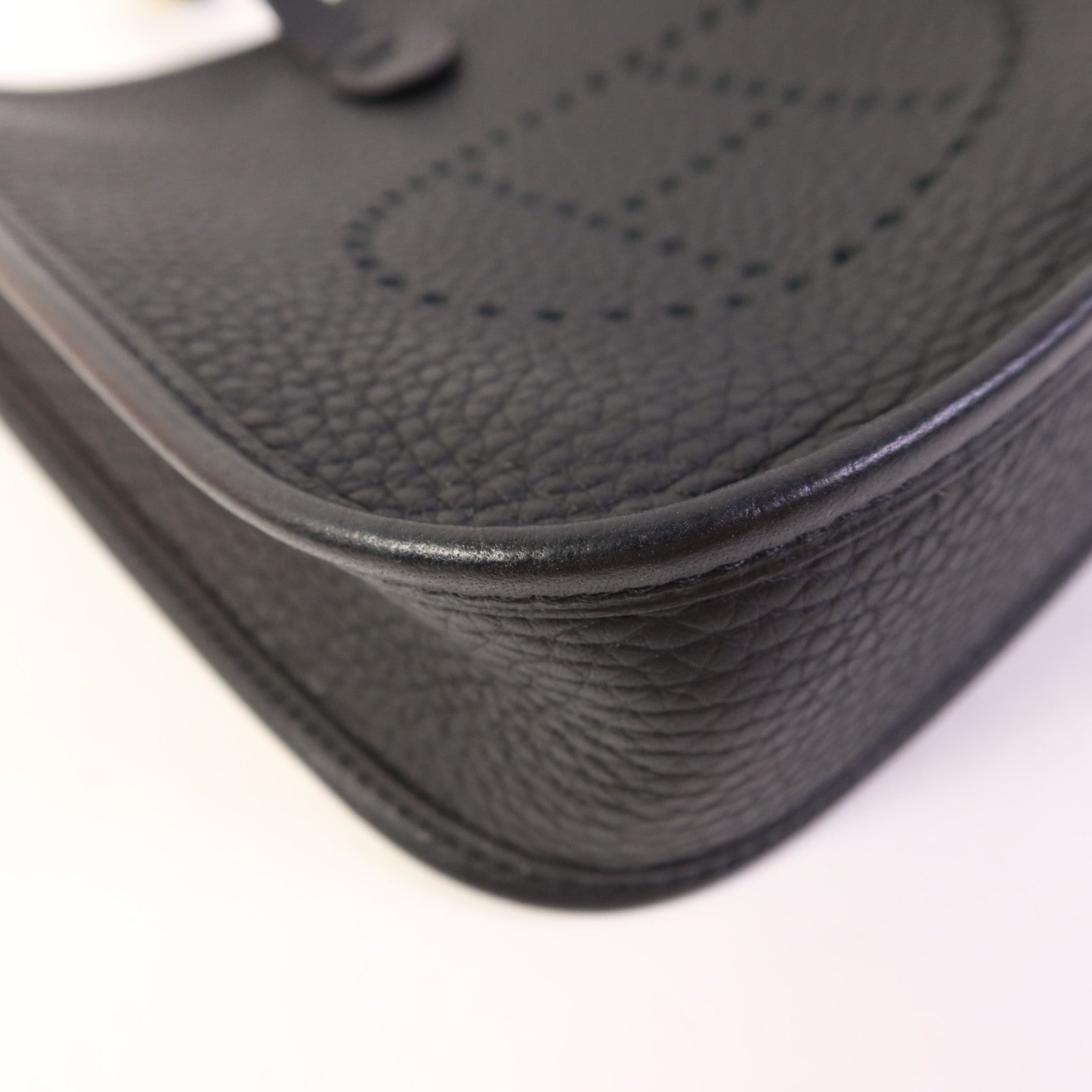 HERMES Clemence皮革Evelyne TPM金扣肩背袋Noir