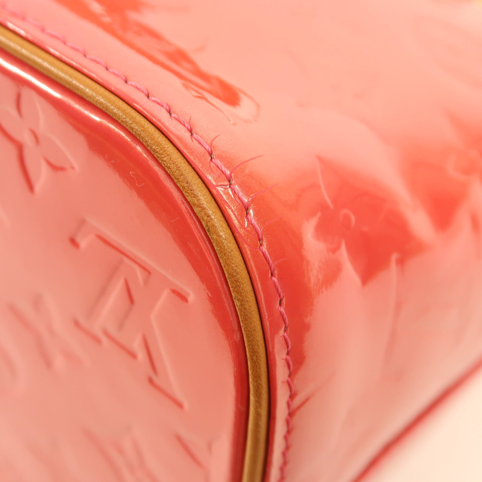 LOUIS VUITTON Vernis Houston金扣肩背袋