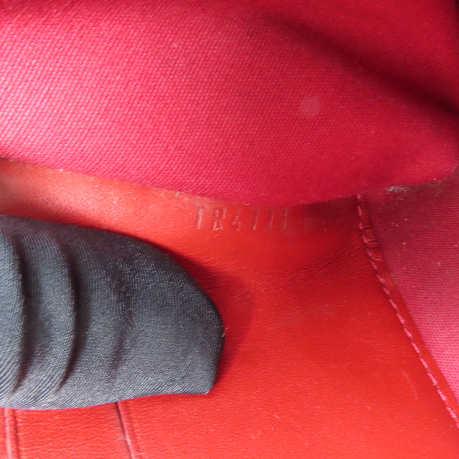 LOUIS VUITTON Monogram Vernis Rossmore MM金扣肩背袋