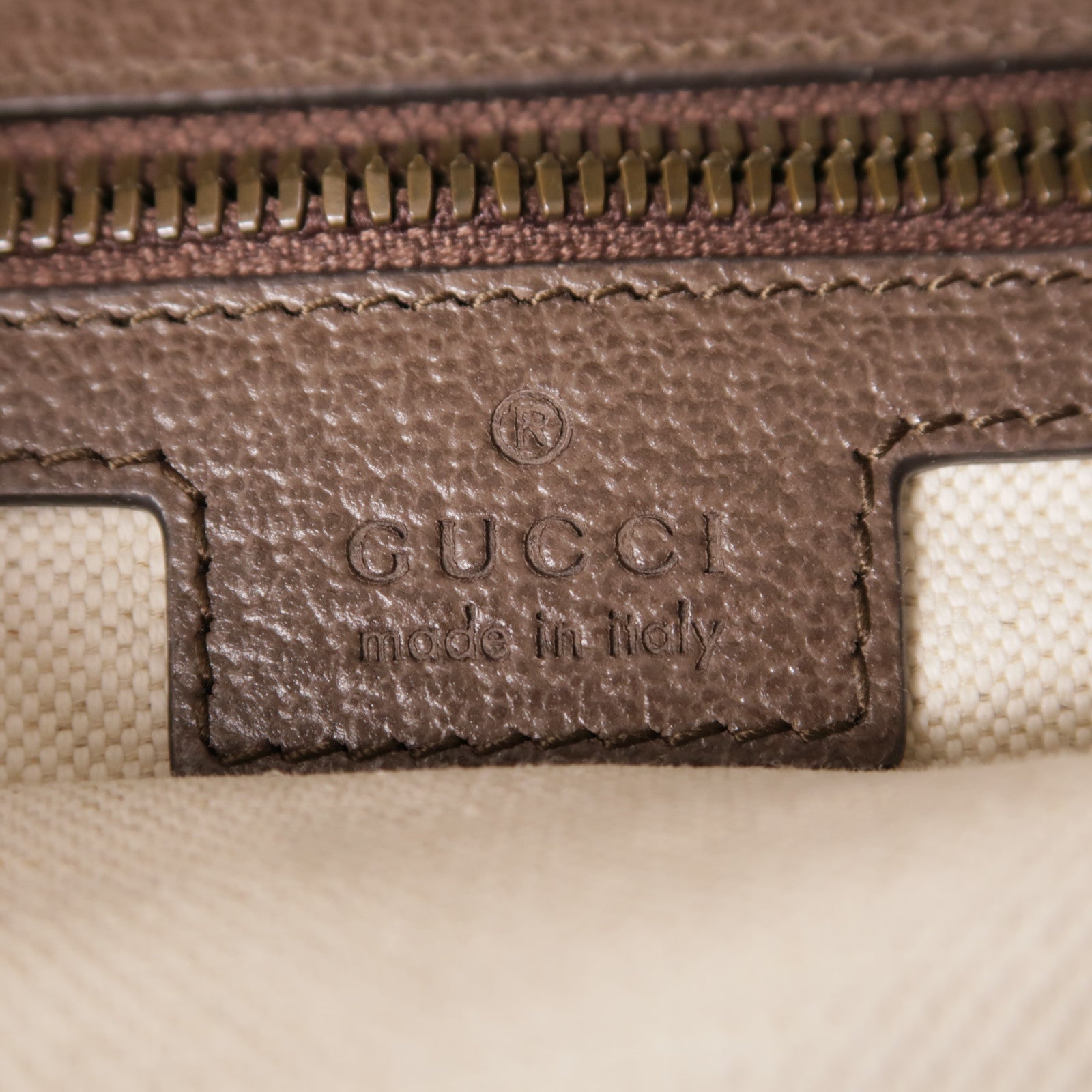 GUCCI 塗層帆布GG Supreme Backpack金扣背包