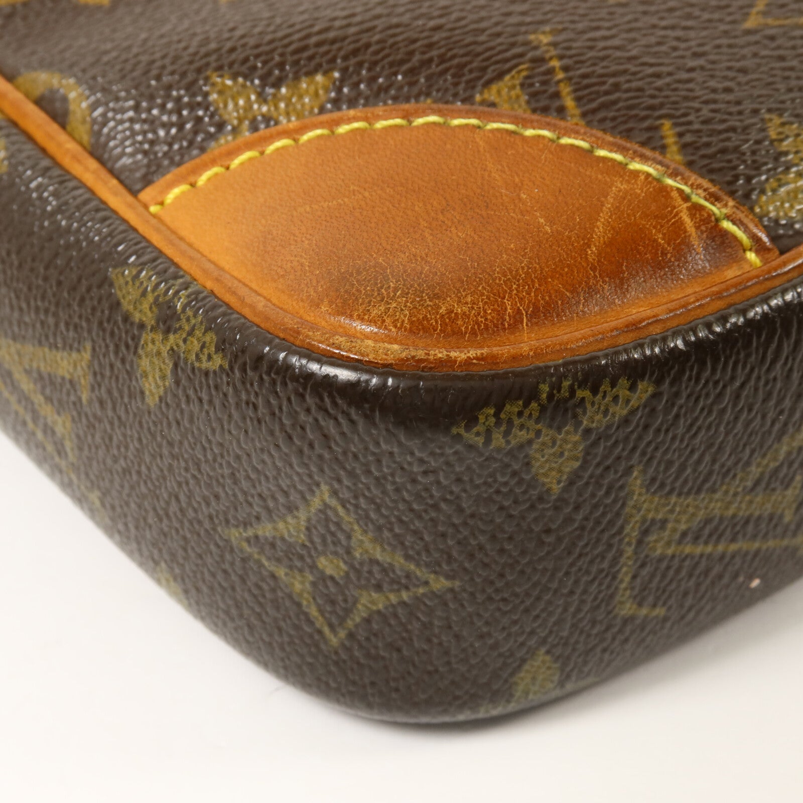 LOUIS VUITTON Monogram Danube肩背袋