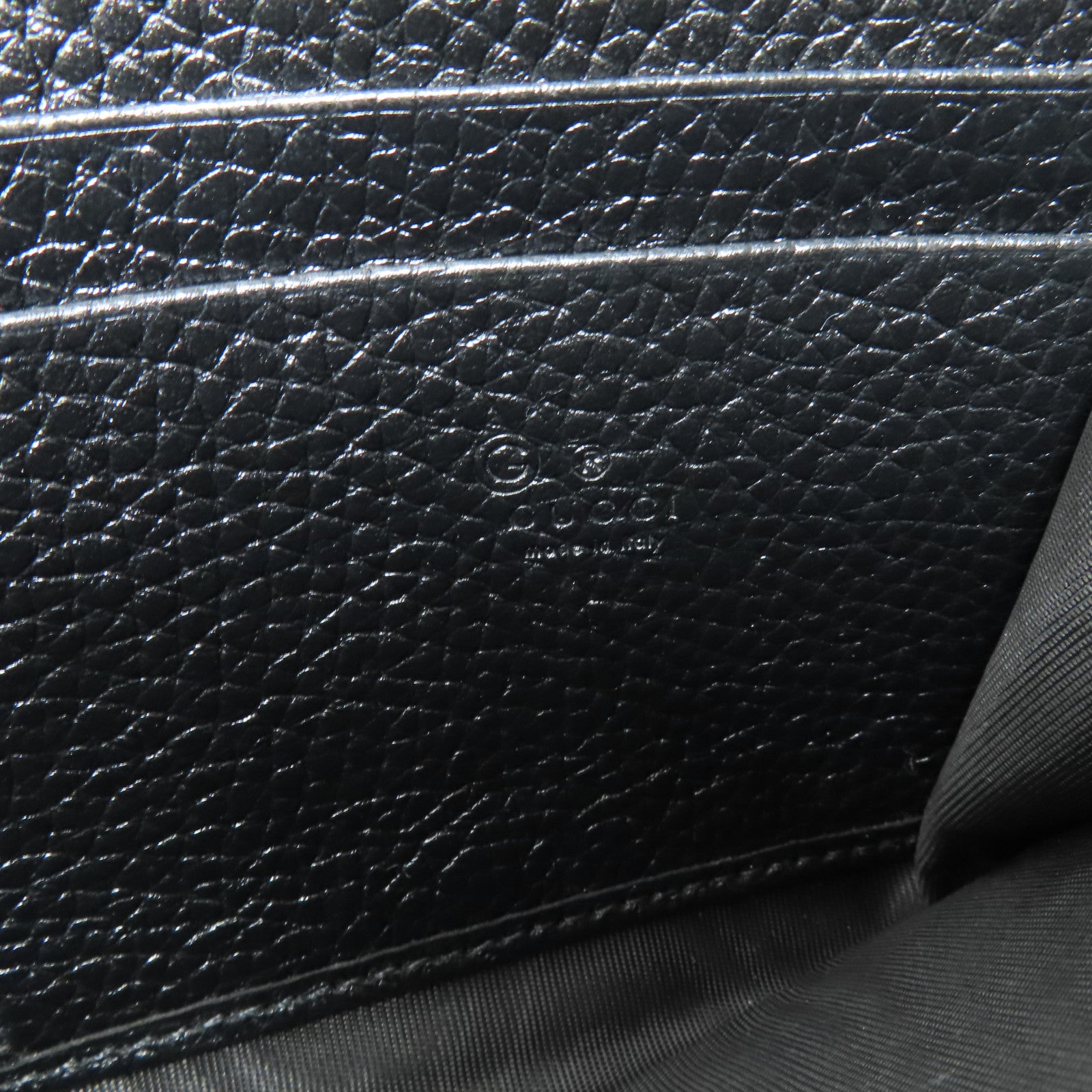 GUCCI GG GHW Chain Shoulder Bag Calfskin Leather Black