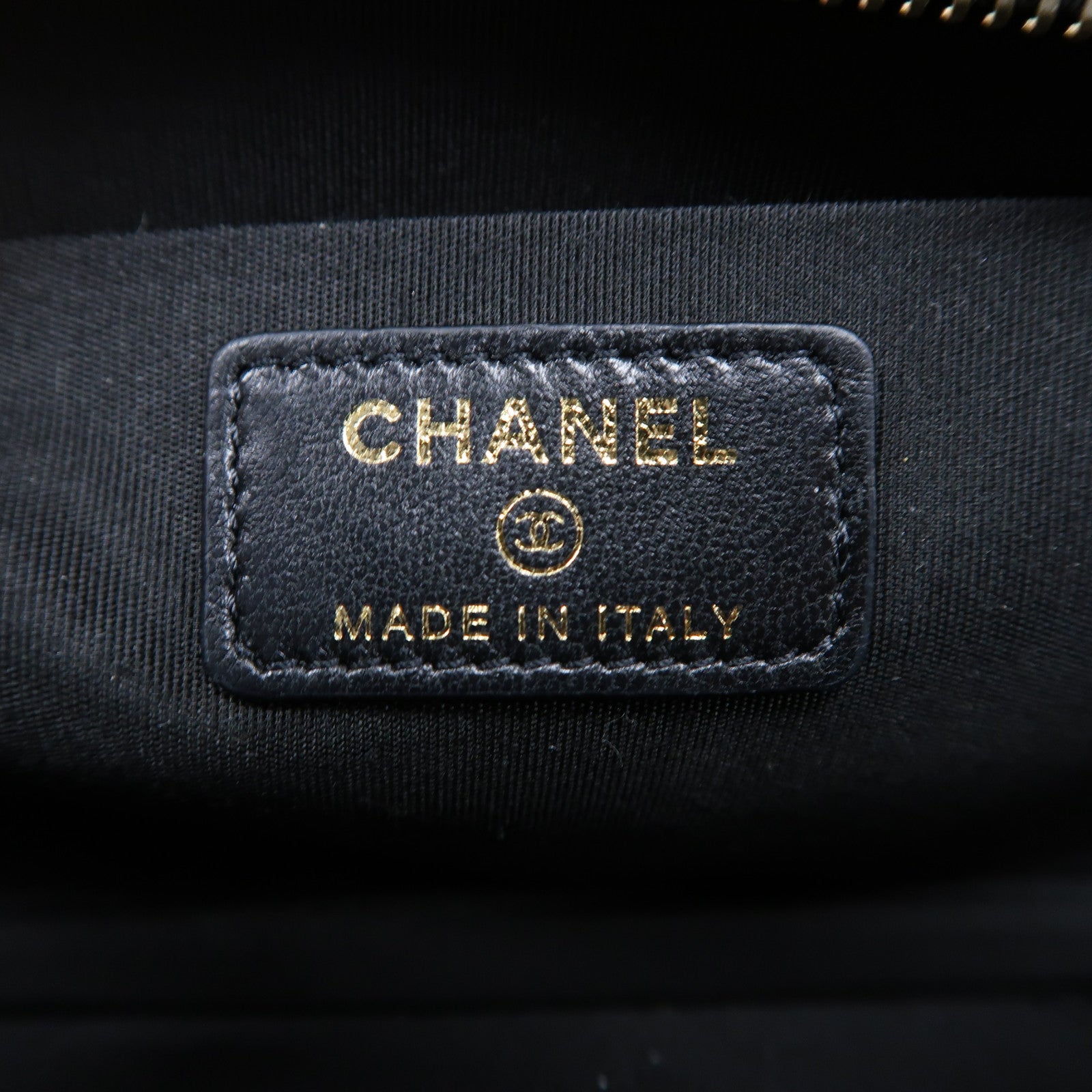 CHANEL 菱格羊皮皮革Waist Bag金扣腰包黑色