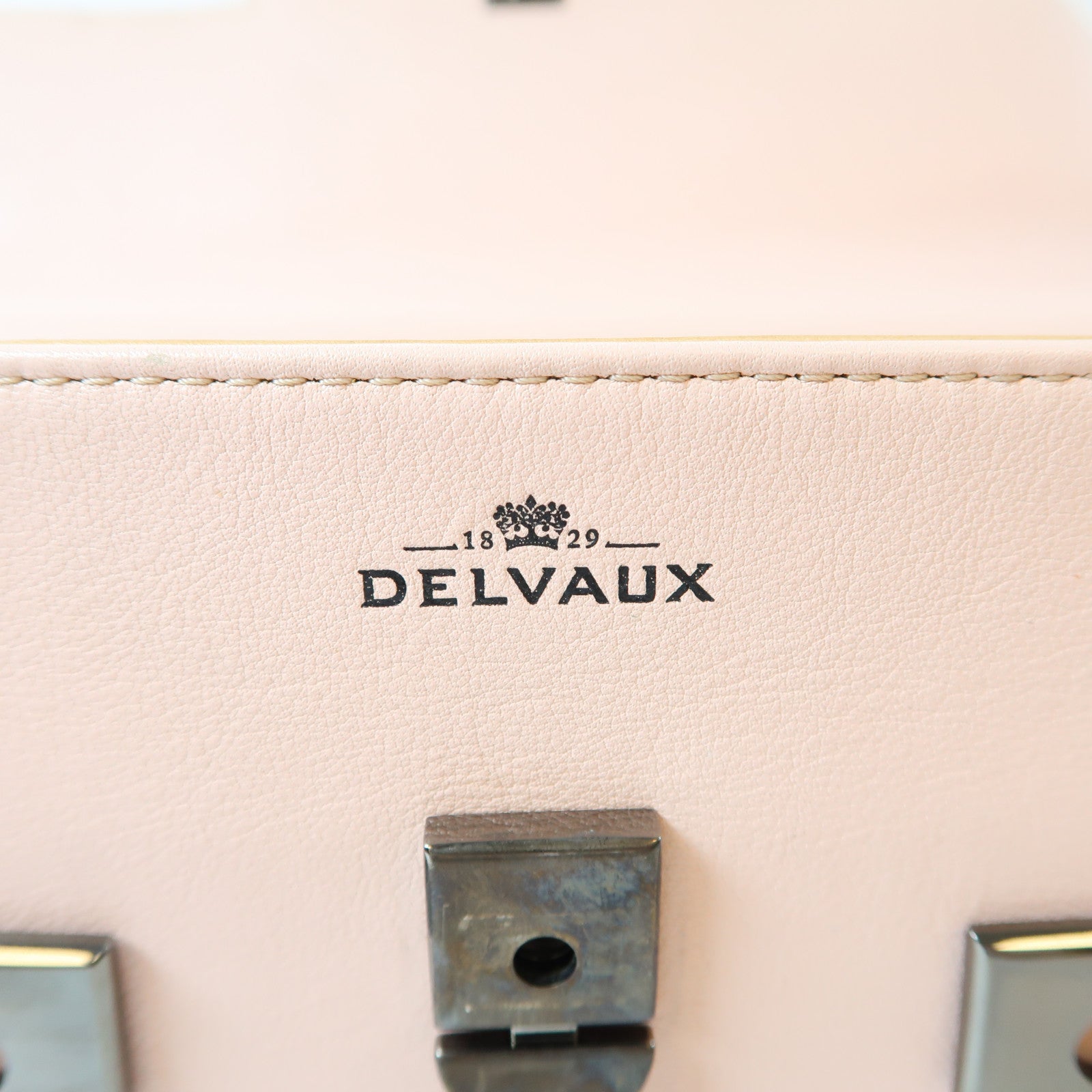 Delvaux 羊皮皮革Delvaux Tempete黑扣手挽肩背兩用袋粉紅色