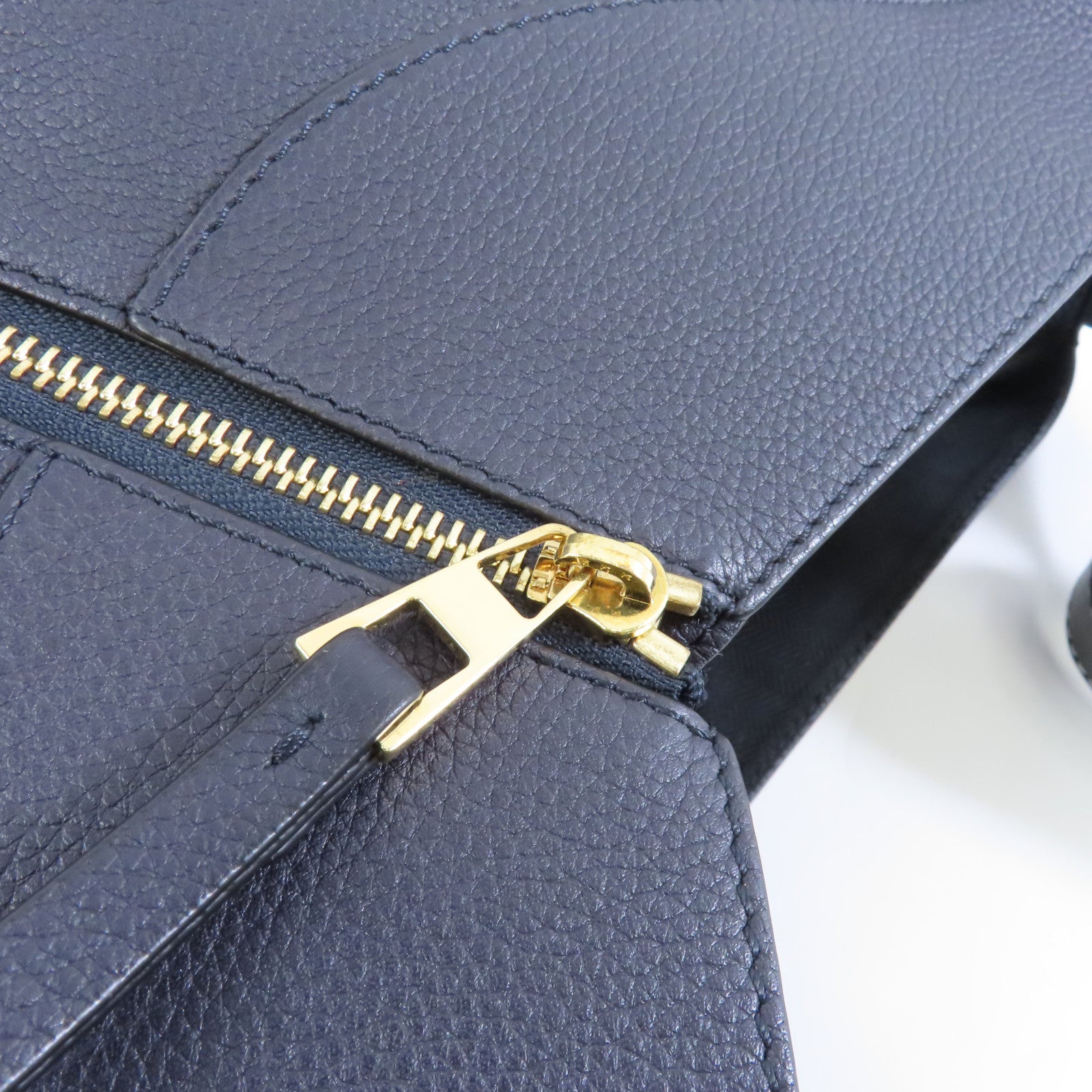 LOEWE 牛皮皮革Hammock Bag金扣手挽肩背兩用袋深藍色