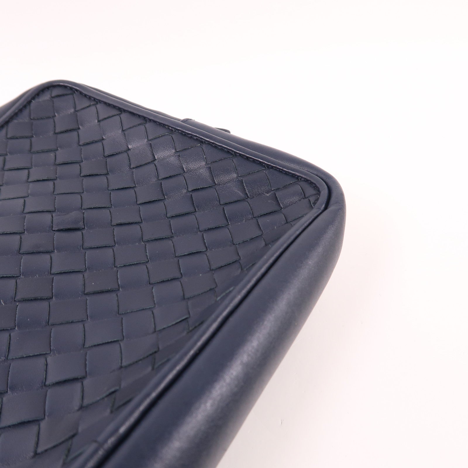 BOTTEGA VENETA 牛皮皮革Pouch小袋