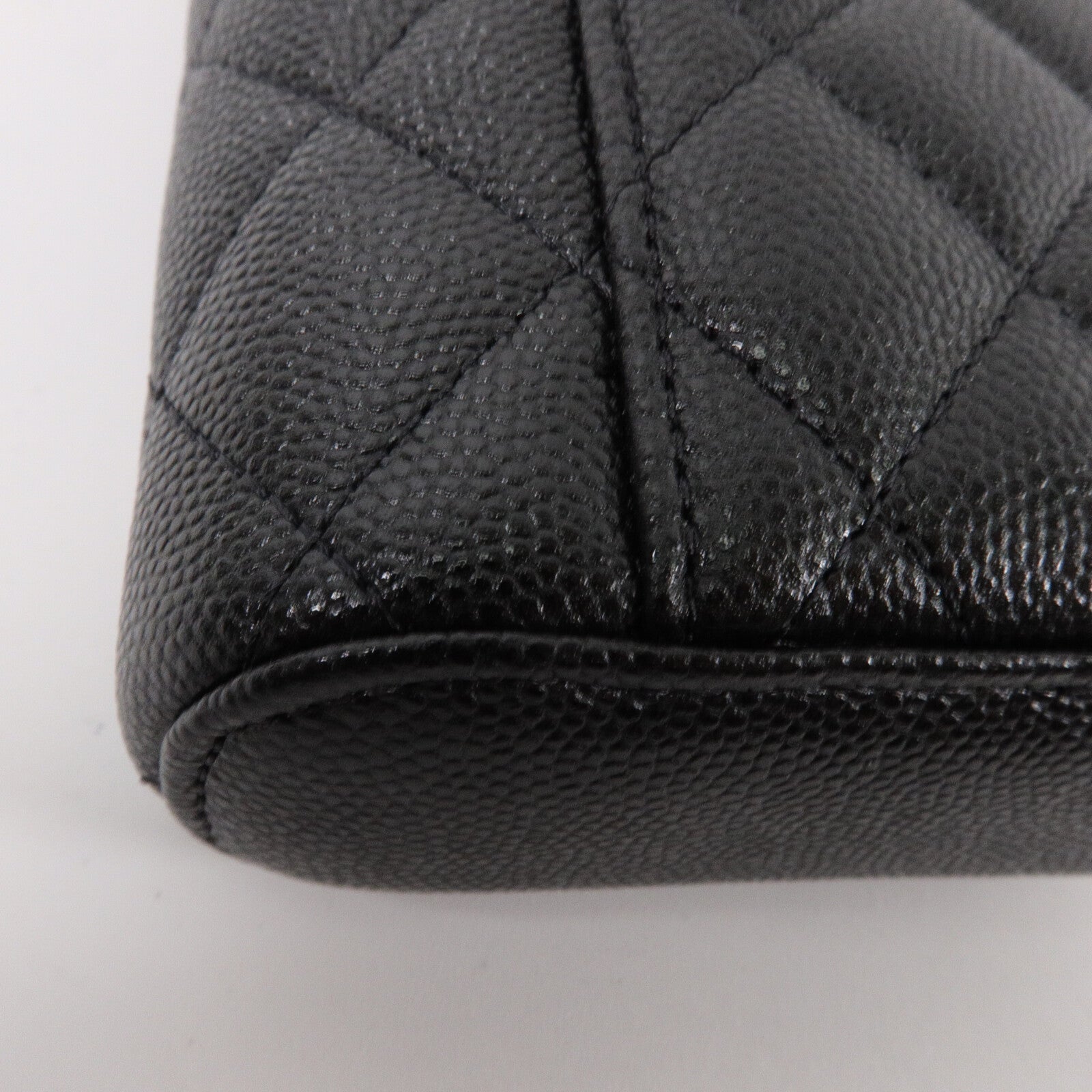 CHANEL 牛皮皮革Phone Bag鏈帶肩背袋