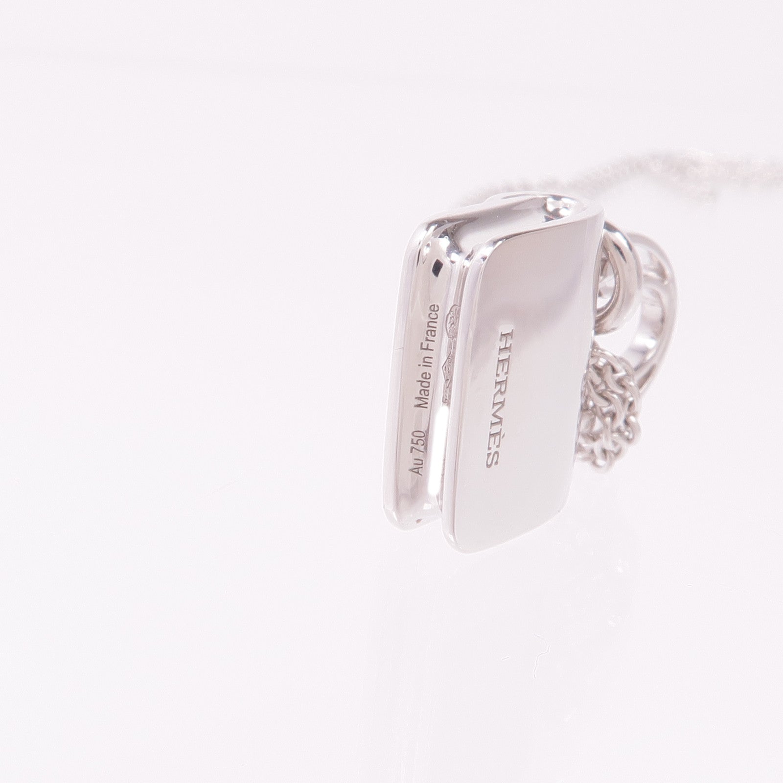 HERMES 18K白金Amulettes Constance Diamond Pendant鑽石項鍊
