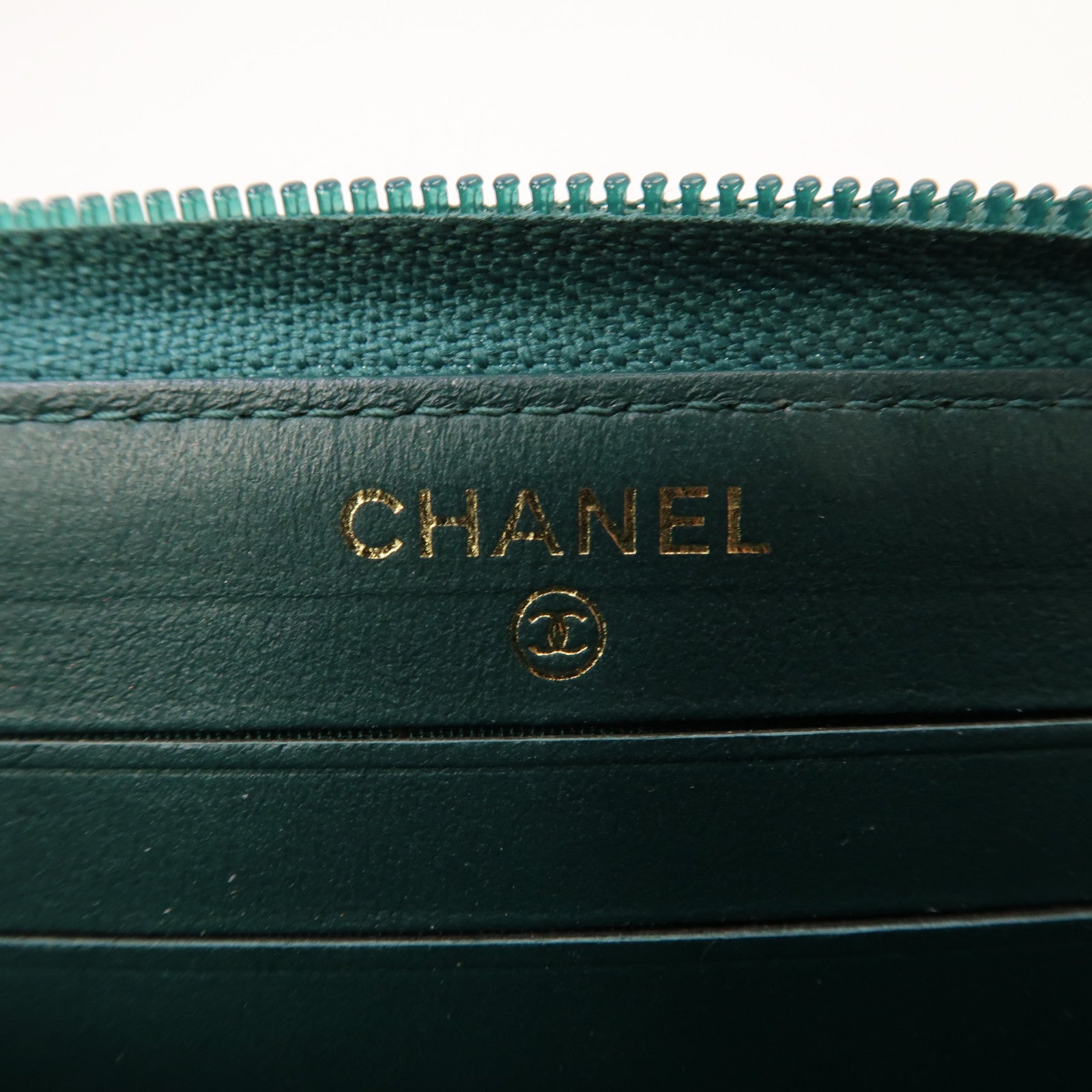 CHANEL 菱格牛皮皮革Boy Chanel Zip Wallet金扣中長錢包綠色