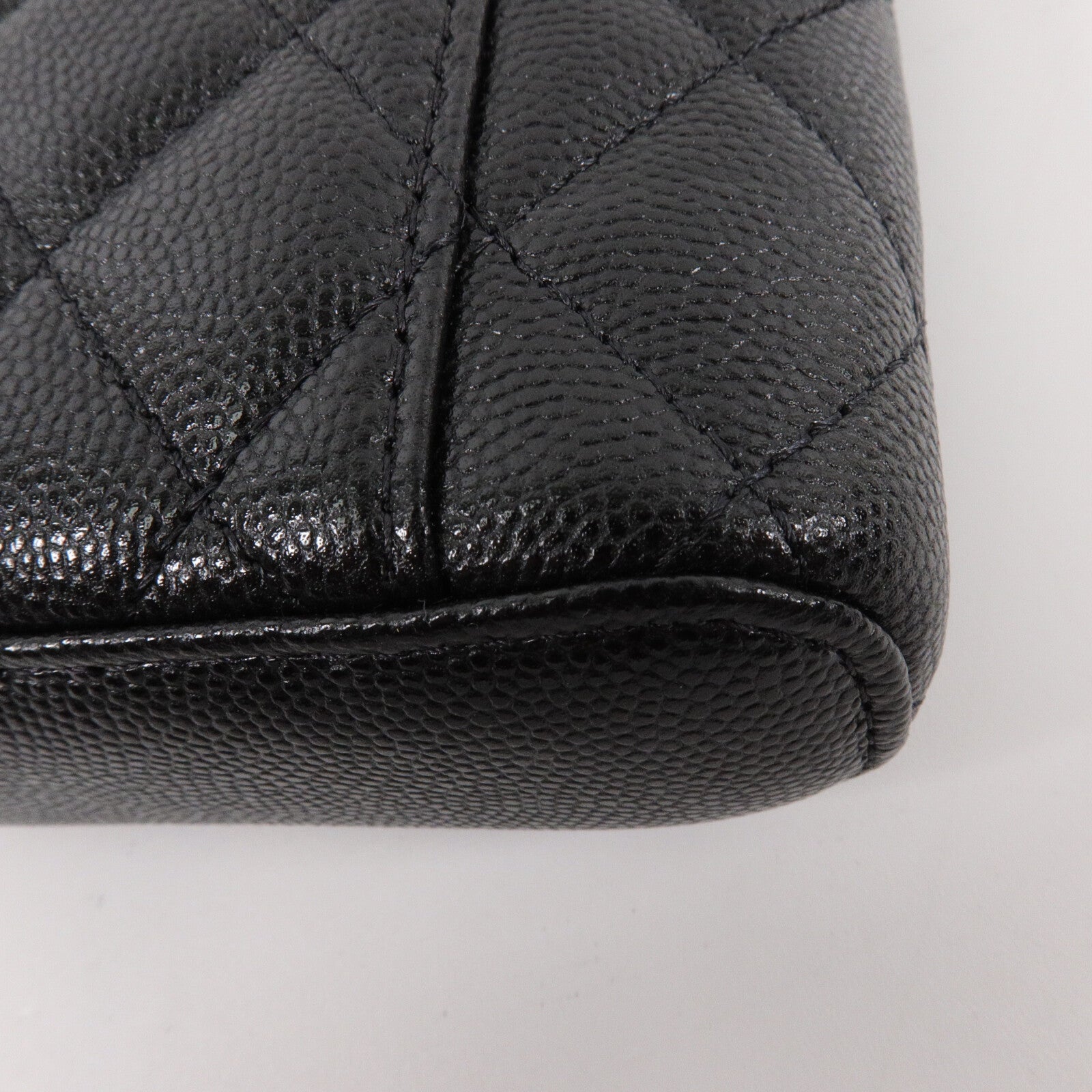 CHANEL 牛皮皮革Phone Bag鏈帶肩背袋