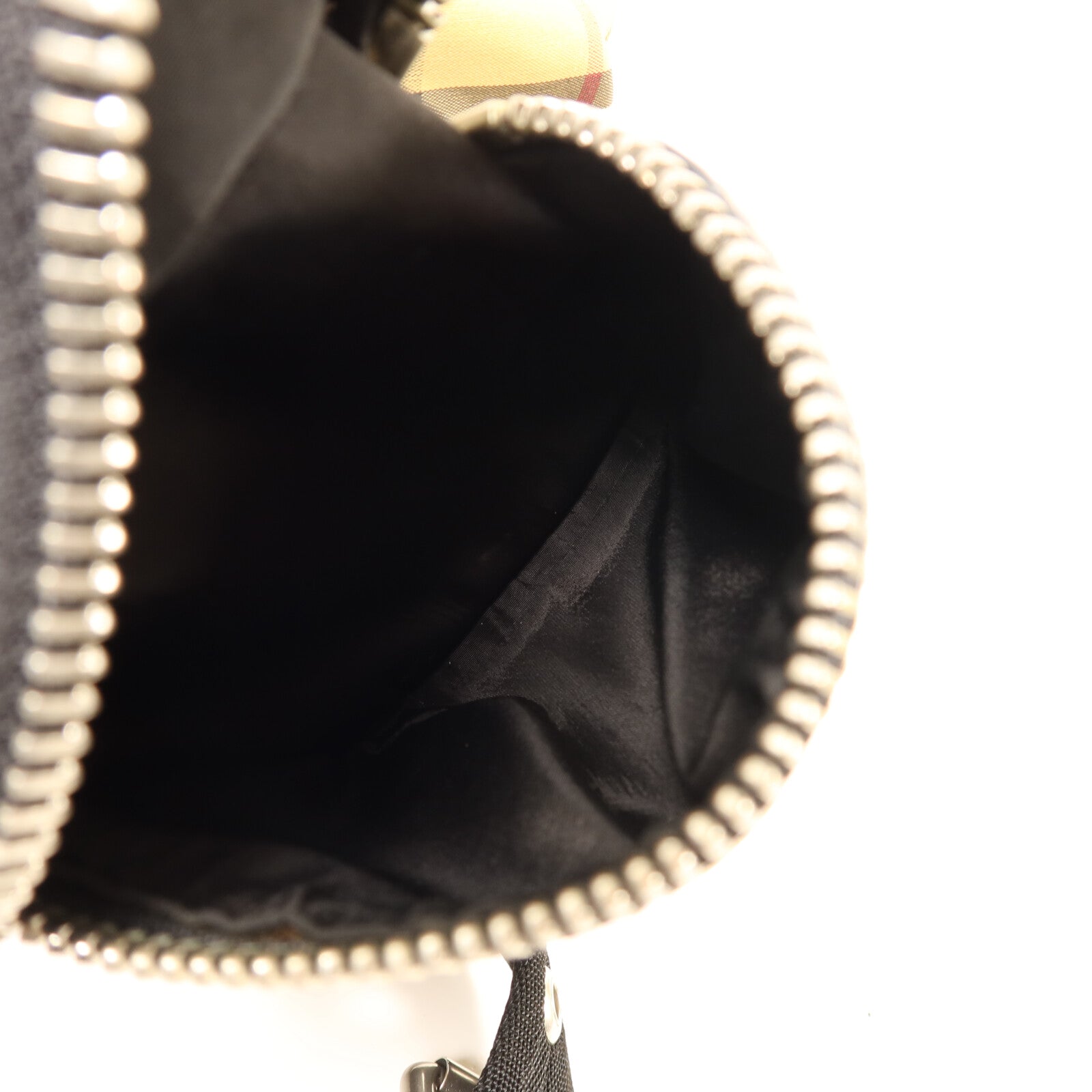 BURBERRY 棉質/尼龍Rucksack銀扣鏈帶背包