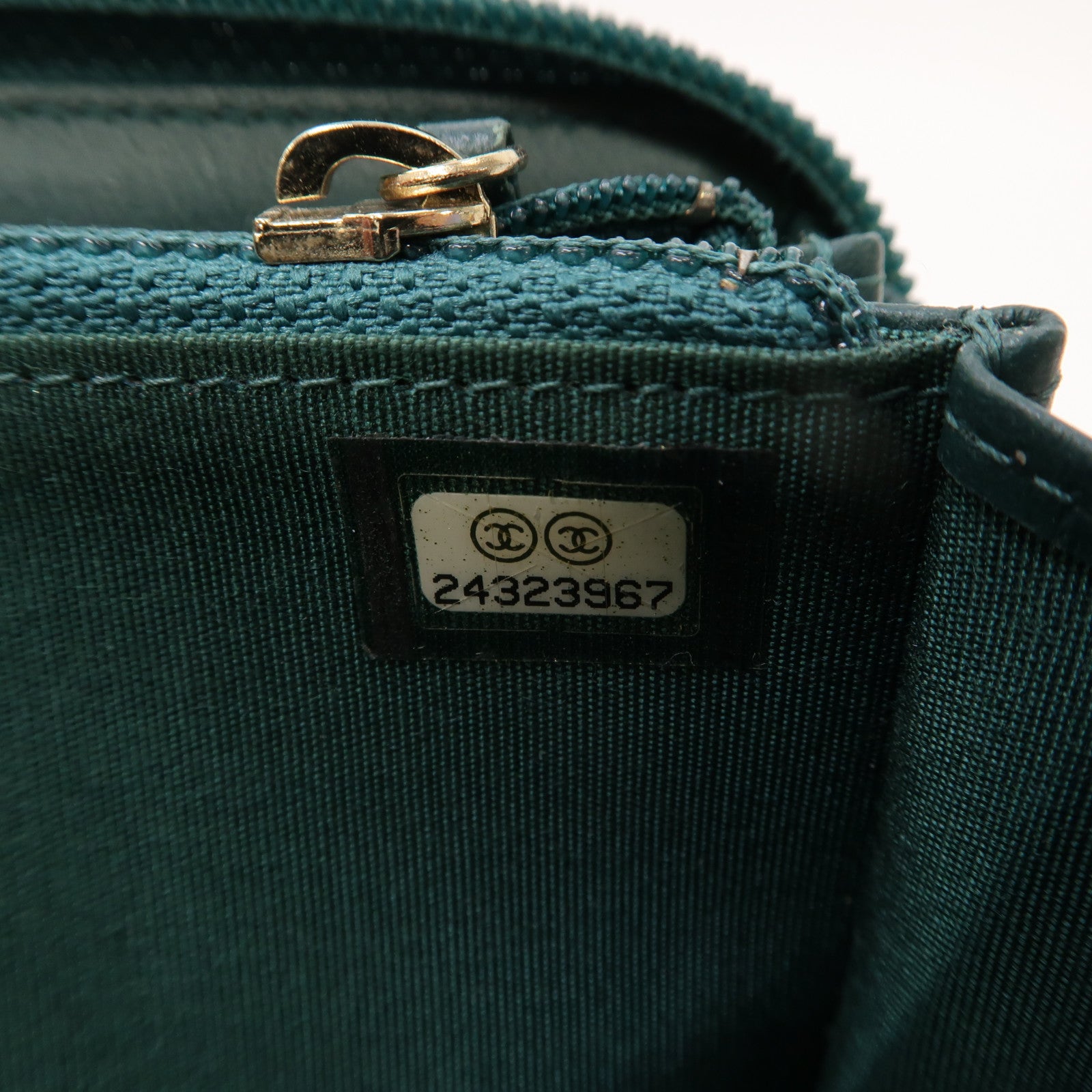CHANEL 菱格牛皮皮革Boy Chanel Zip Wallet金扣中長錢包綠色