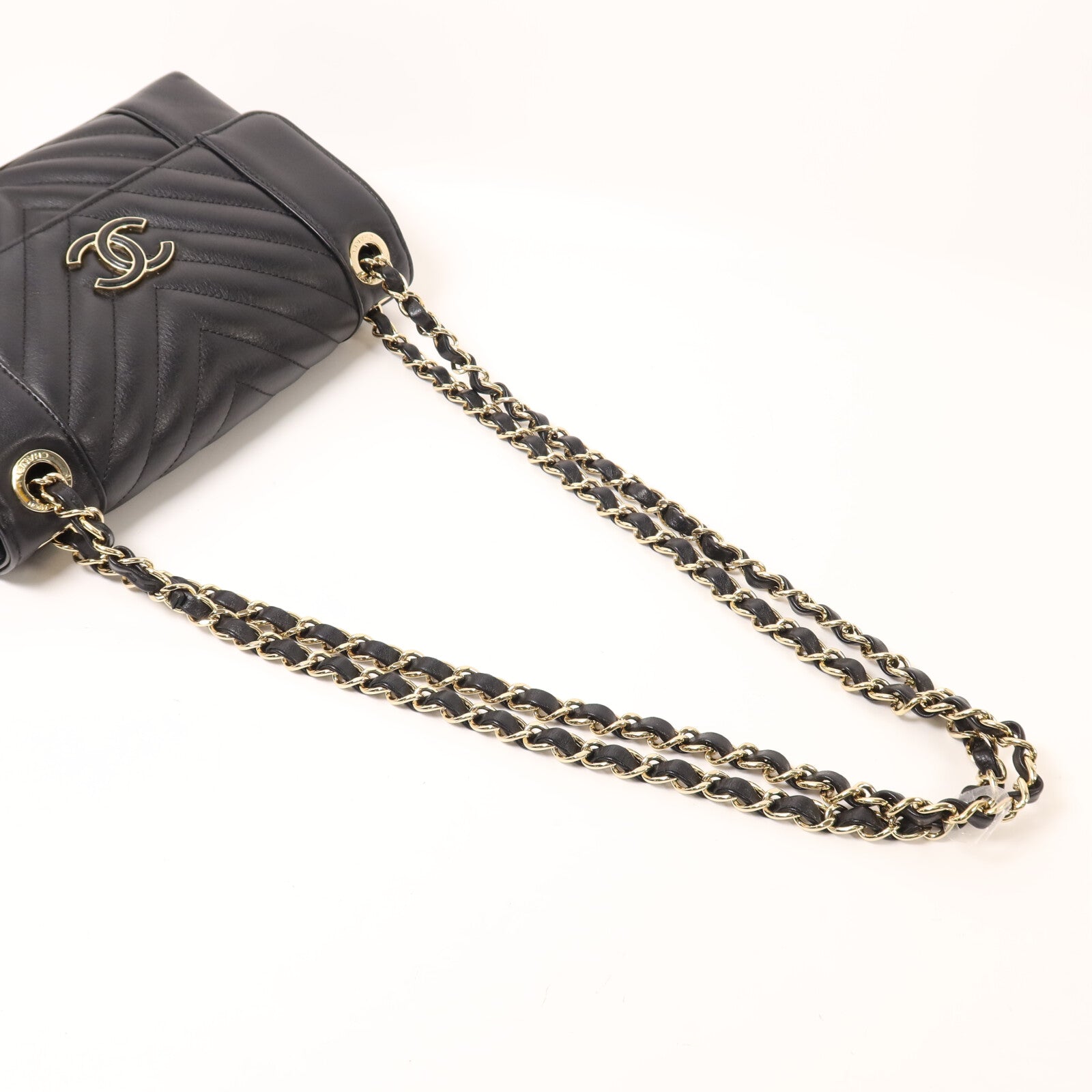 CHANEL 牛皮皮革Shoulder Bag金扣鏈帶肩背袋