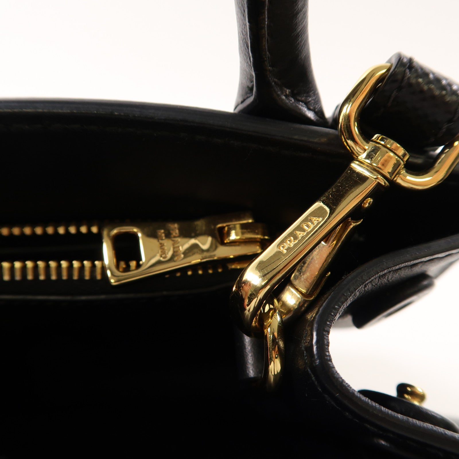 PRADA 牛皮皮革2 Way Shoulder Bag金扣手挽肩背兩用袋黑色