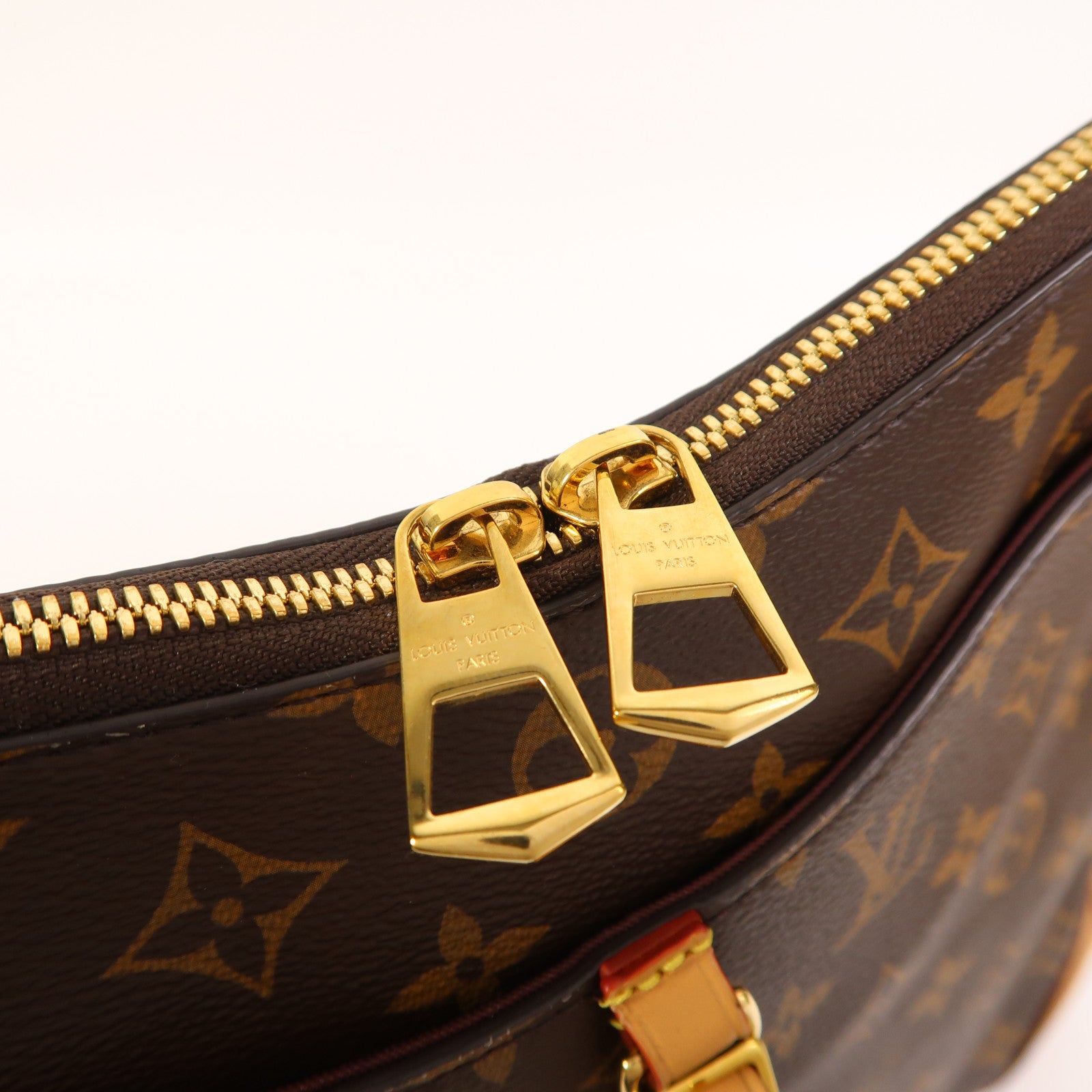 LOUIS VUITTON Monogram Odeon金扣肩背袋