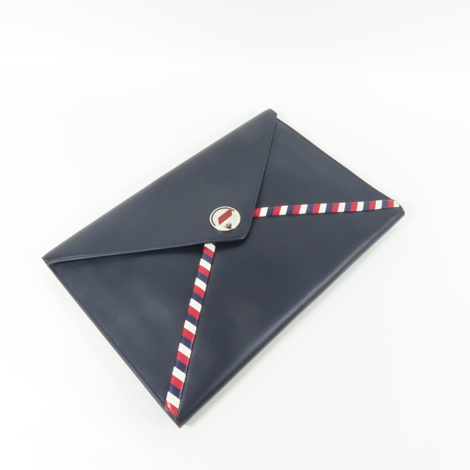 CHANEL 羊皮皮革Pouch銀扣手拿包