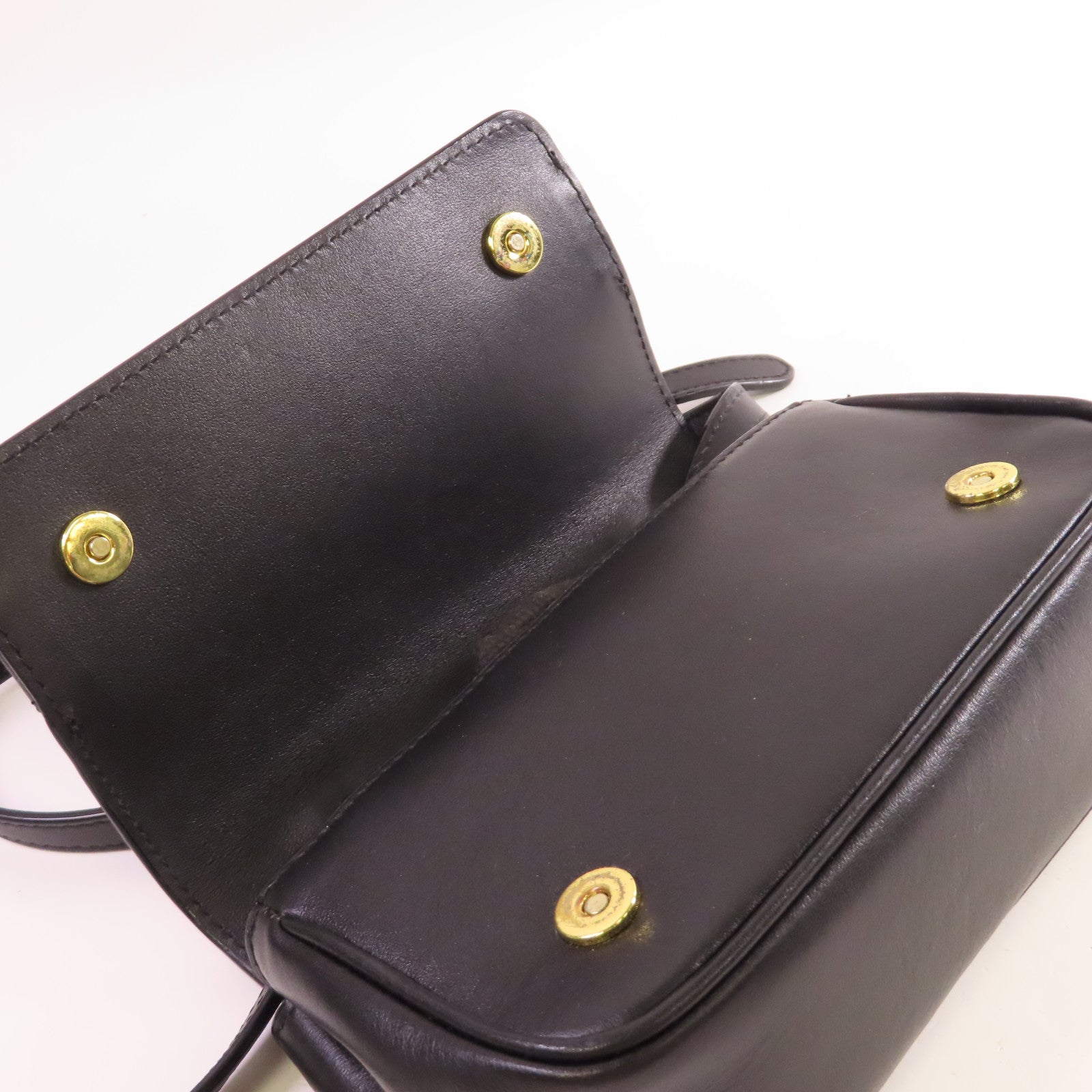 MOSCHINO 牛皮皮革Shoulder Bag金扣肩背袋黑色