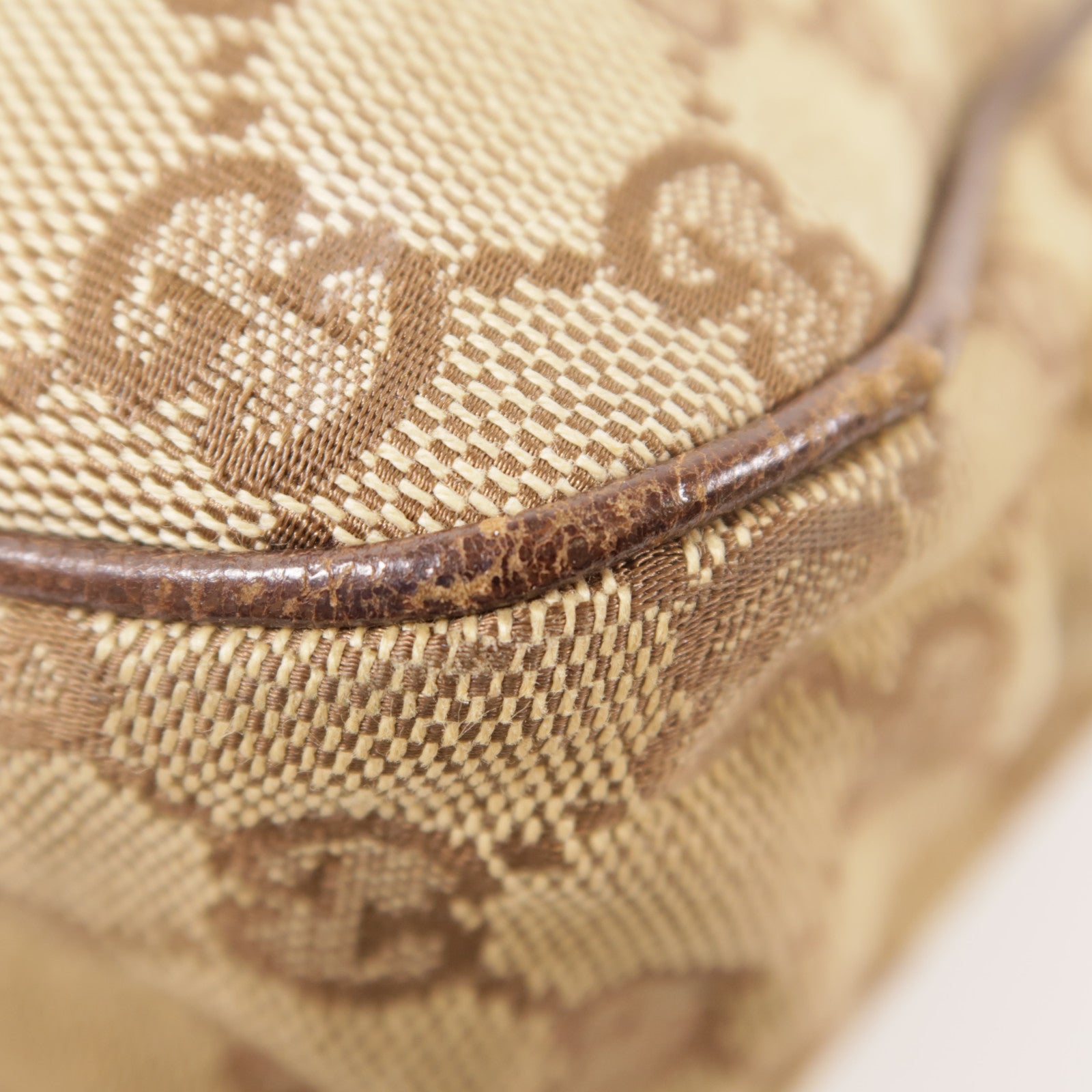 GUCCI 帆布Shoulder Bag銀扣肩背袋