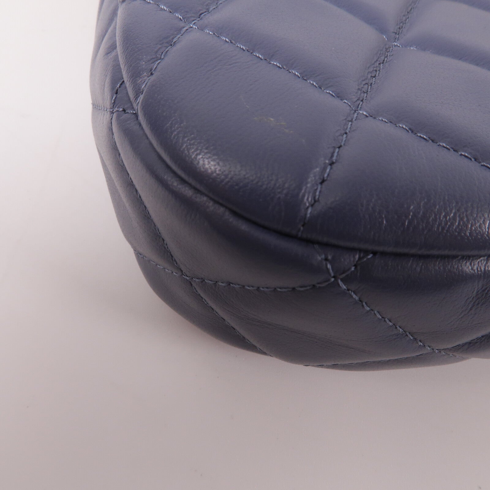 CHANEL 羊皮皮革Chanel 19 Hobo鏈帶肩背袋