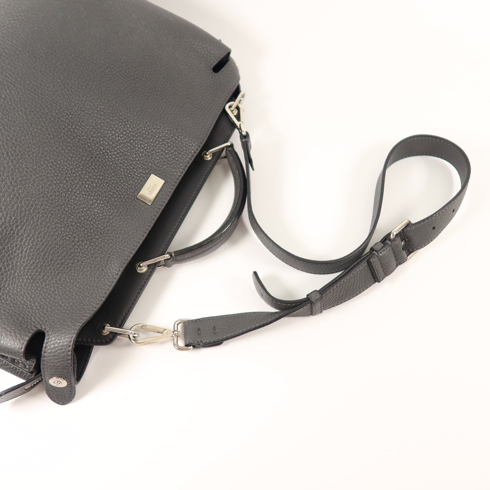 FENDI 牛皮皮革Peekaboo Iseeu銀扣手挽肩背兩用袋