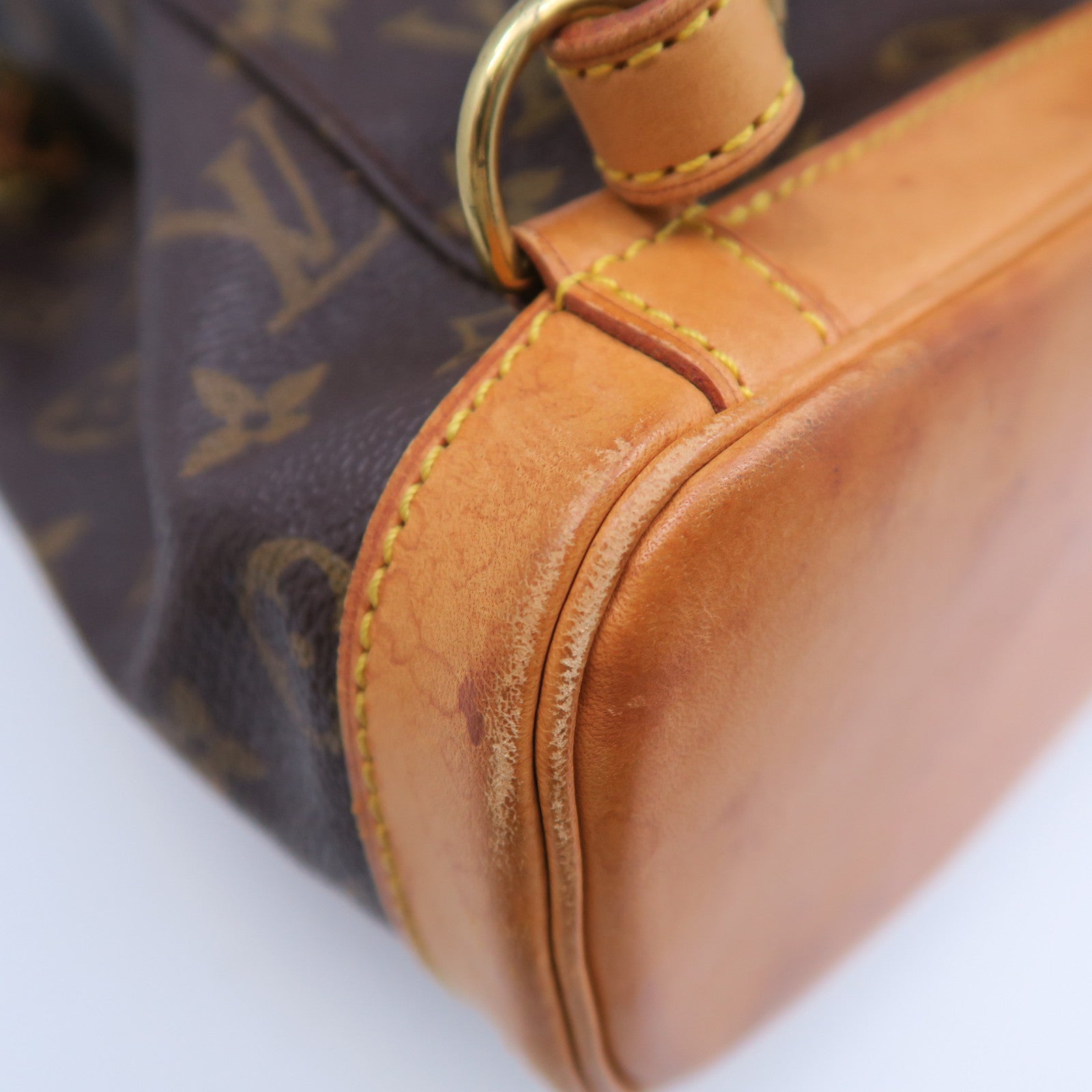 LOUIS VUITTON 【清倉大減價】Monogram Mini Montsouris金扣背包啡色