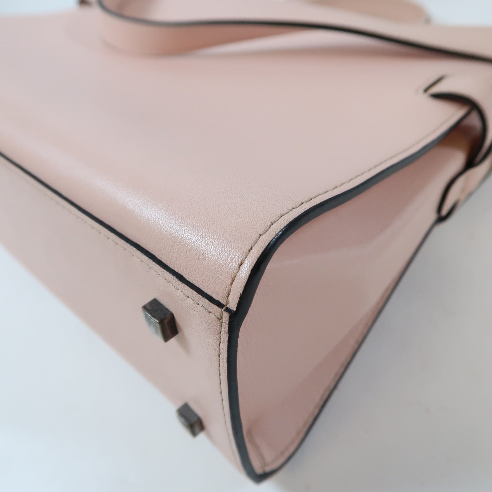 Delvaux 羊皮皮革Delvaux Tempete黑扣手挽肩背兩用袋粉紅色