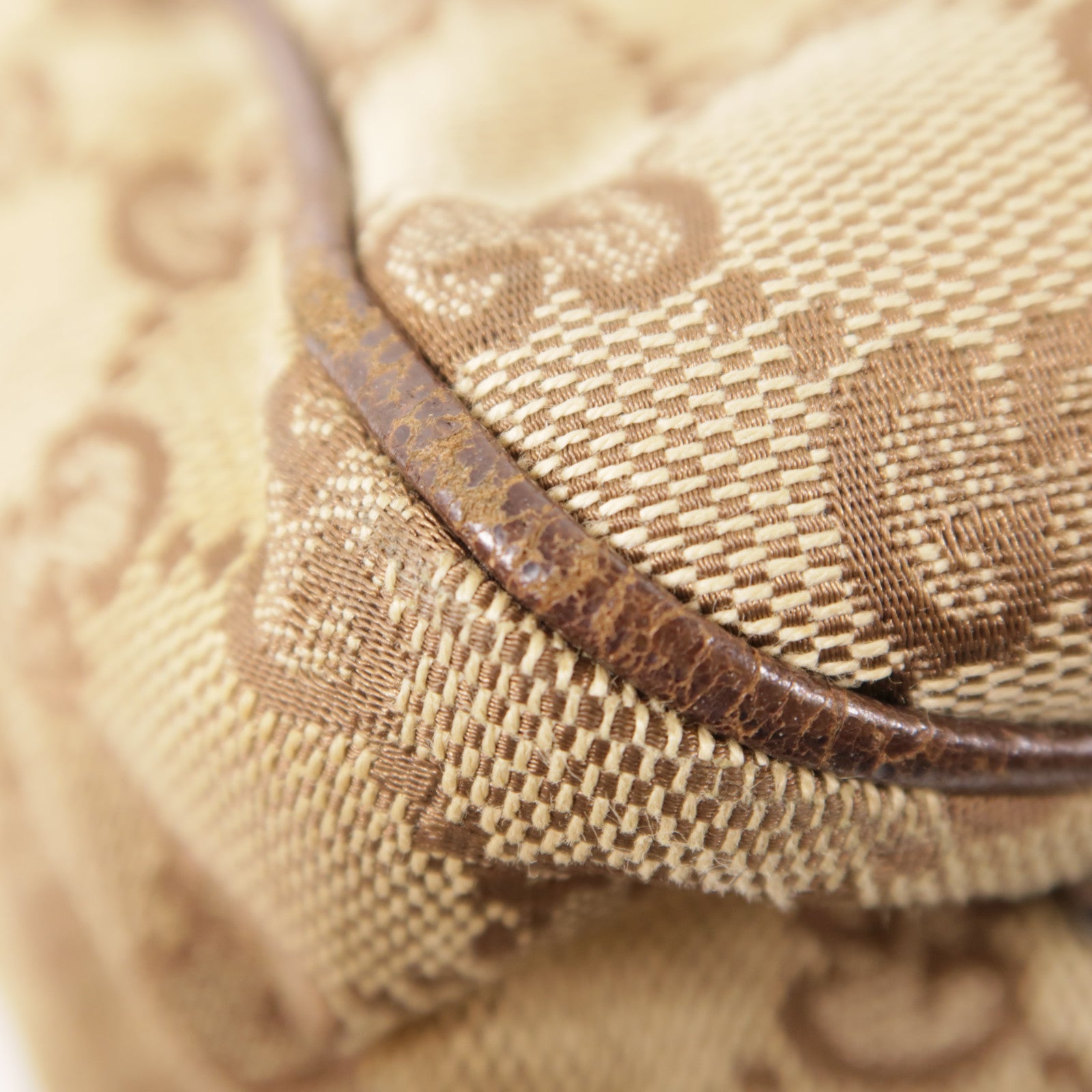 GUCCI 帆布Shoulder Bag銀扣肩背袋