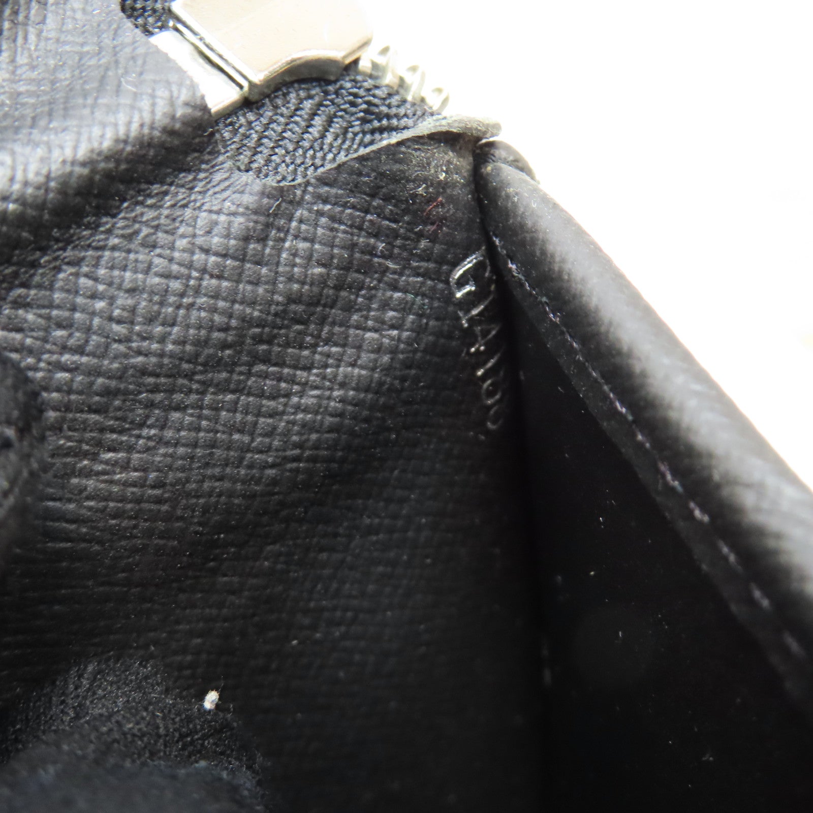 LOUIS VUITTON 【激減優惠】Damier Graphite Zippy Vertical Long Wallet銀扣拉鍊長錢包黑色