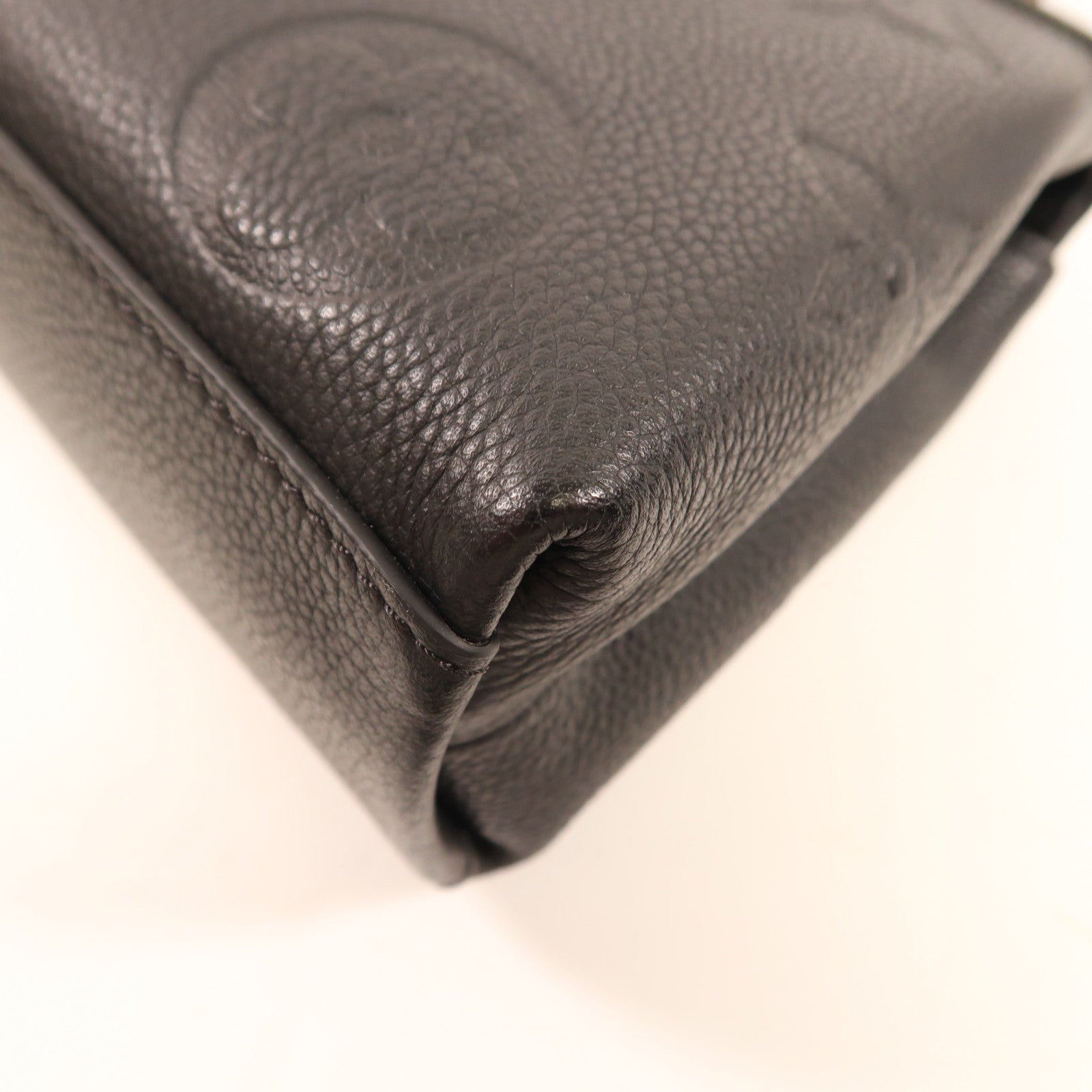 LOUIS VUITTON Monogram Empreinte Madeleine BB金扣手挽肩背兩用袋