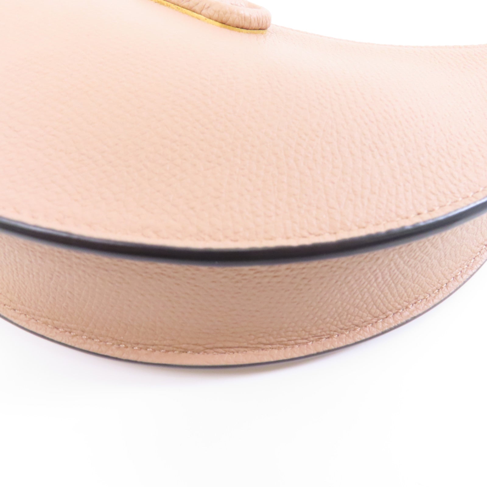 Valentino 牛皮皮革Shoulder Bag金扣肩背袋杏色