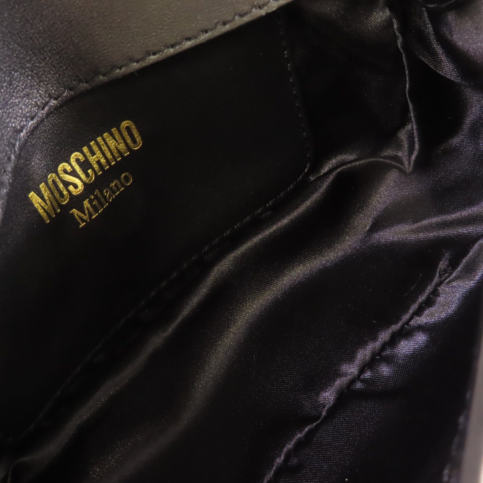 MOSCHINO 牛皮皮革Shoulder Bag金扣肩背袋黑色