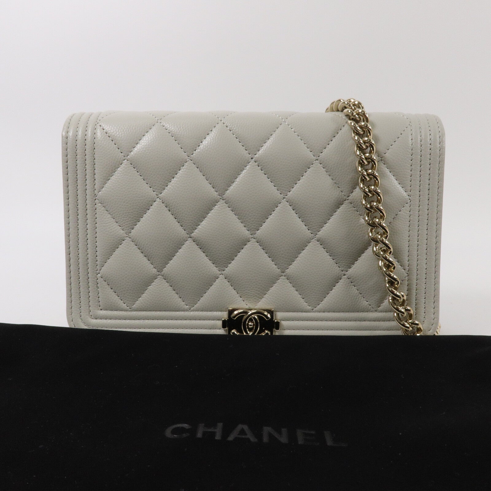 CHANEL 牛皮皮革WOC Wallet On Chain鏈帶肩背袋