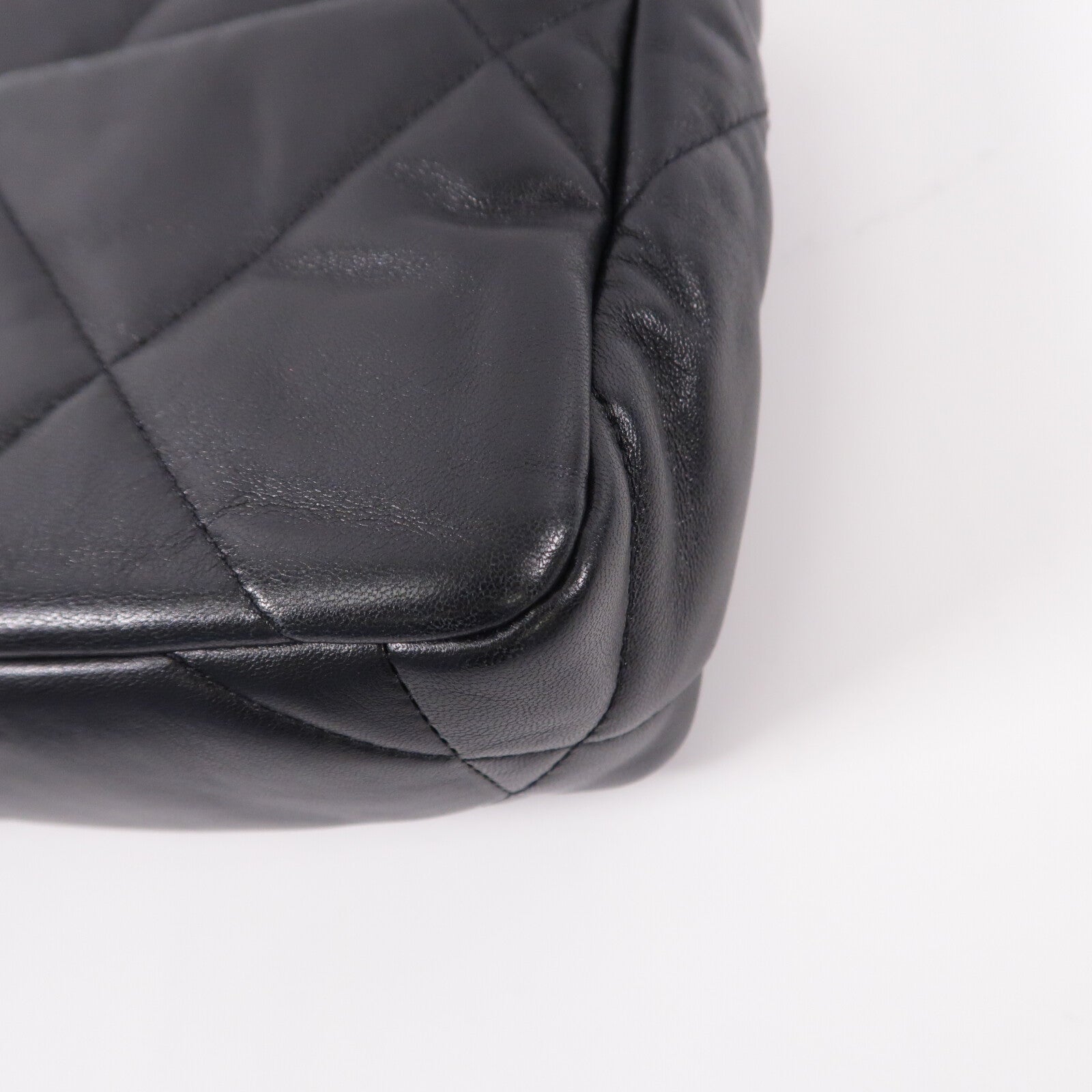CHANEL 羊皮皮革C19 Small鏈帶肩背袋