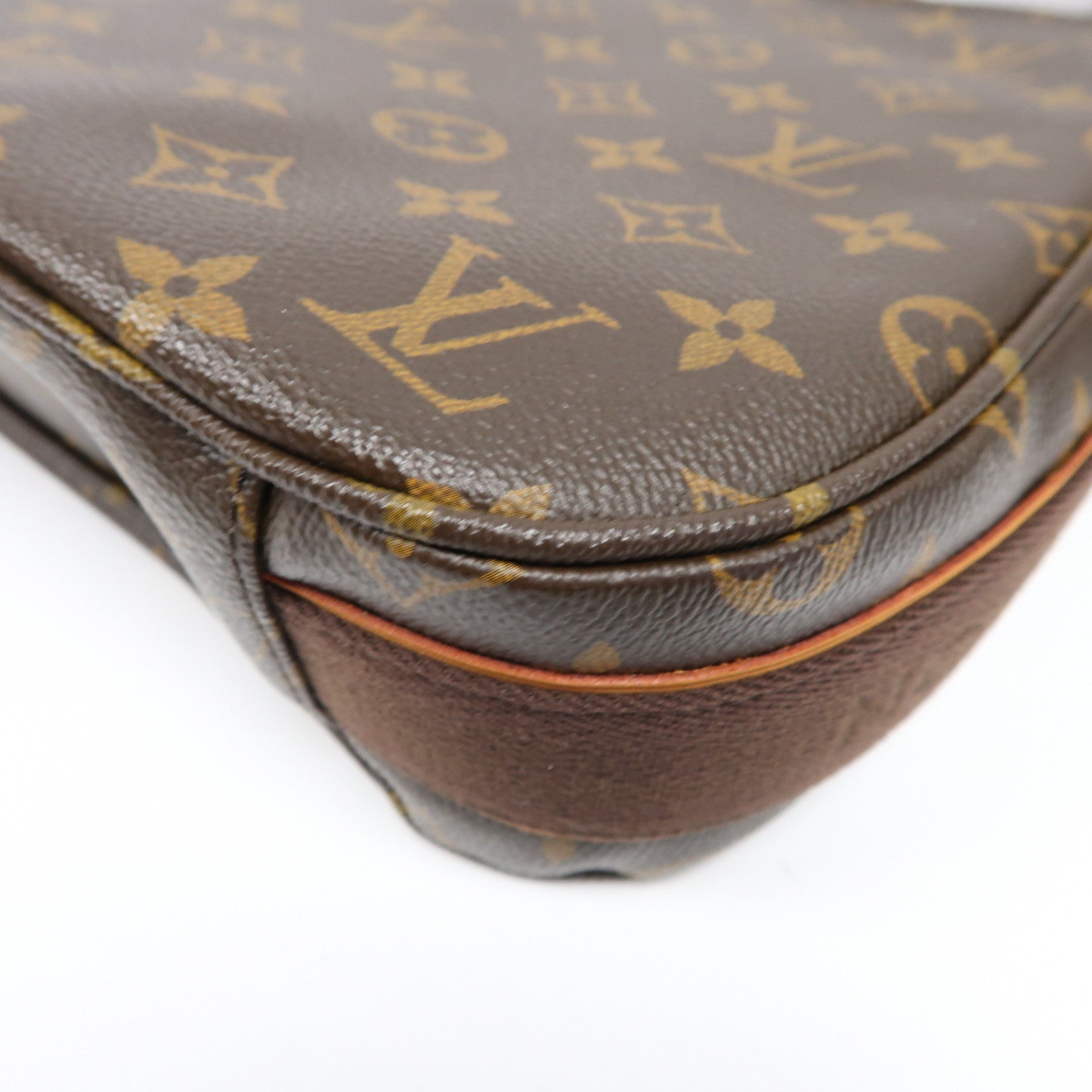 LOUIS VUITTON Monogram Valmy MM金扣肩背袋啡色