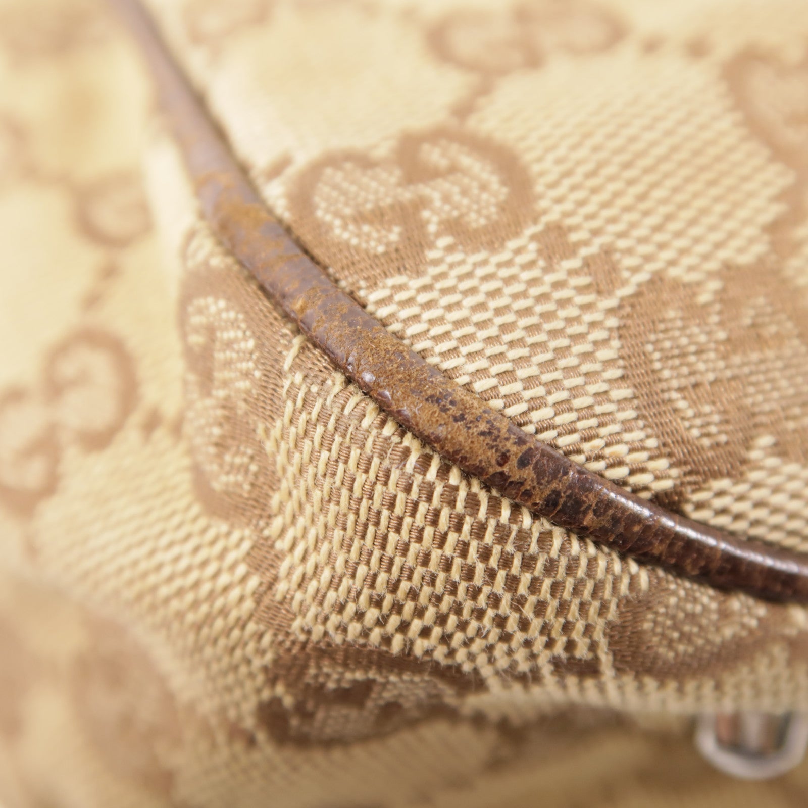 GUCCI 帆布Shoulder Bag銀扣肩背袋