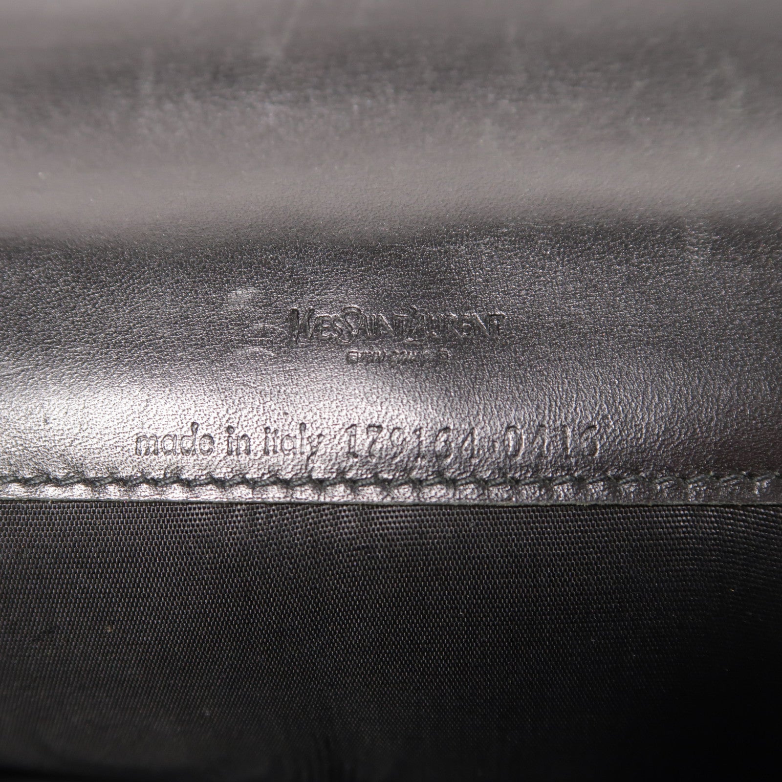 YVES SAINT LAURENT 牛皮皮革Hand Bag手拿包