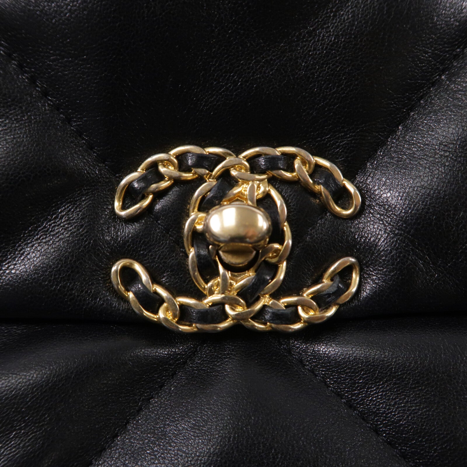CHANEL 羊皮皮革C19 Small鏈帶肩背袋