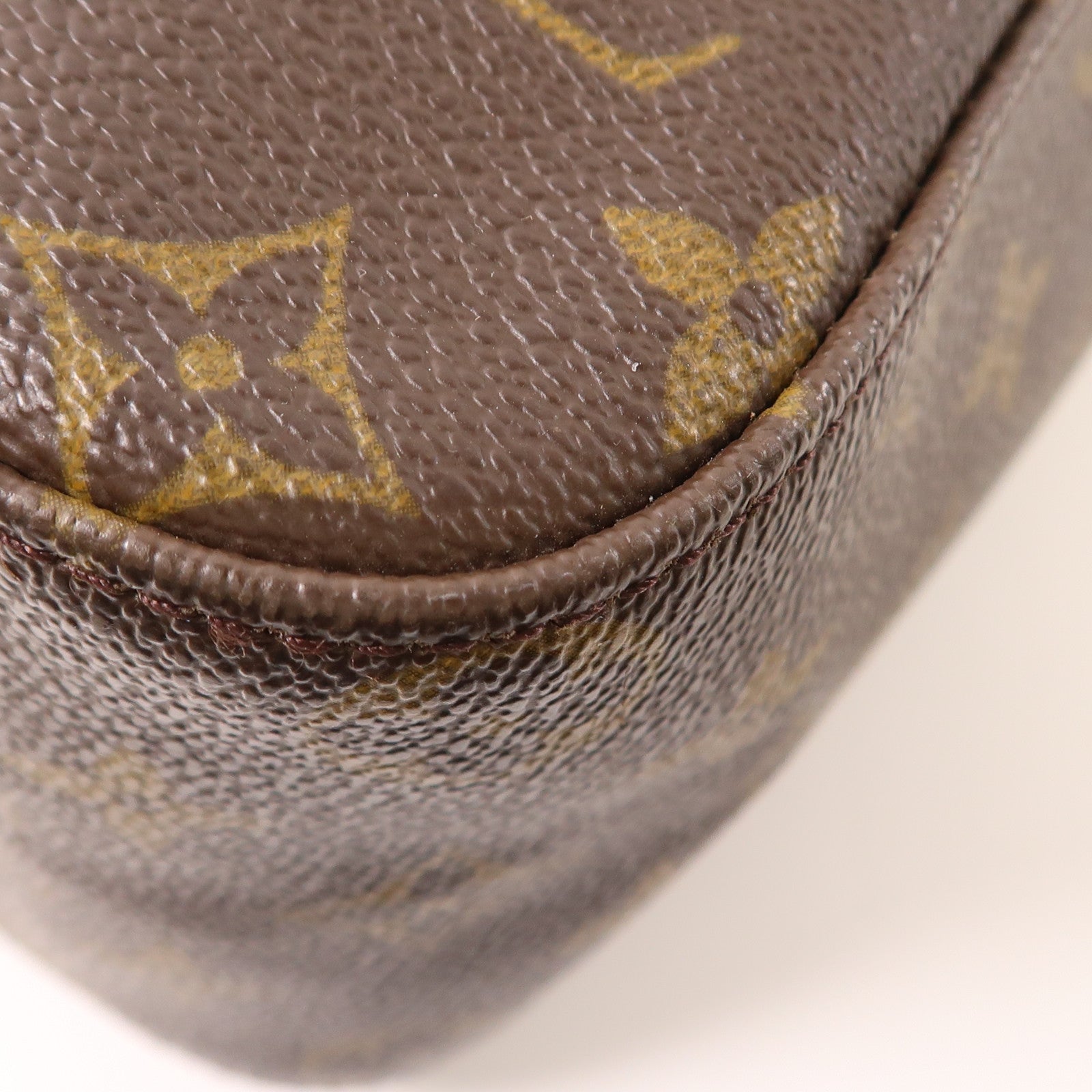 LOUIS VUITTON LV GHW Looping GM Shoulder Bag M51145 Monogram Brown