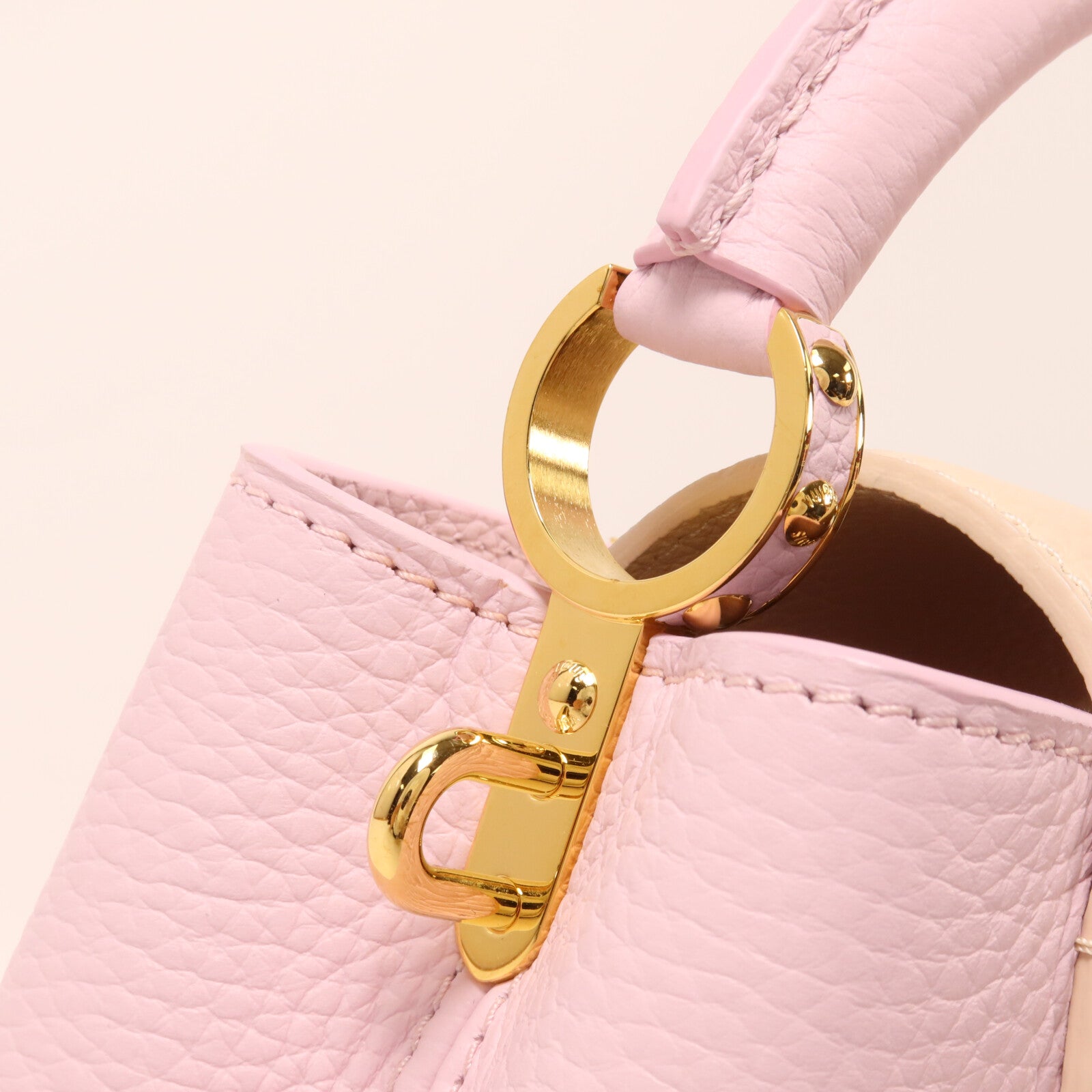LOUIS VUITTON 牛皮皮革Capucines Mini鏈帶手挽肩背兩用袋