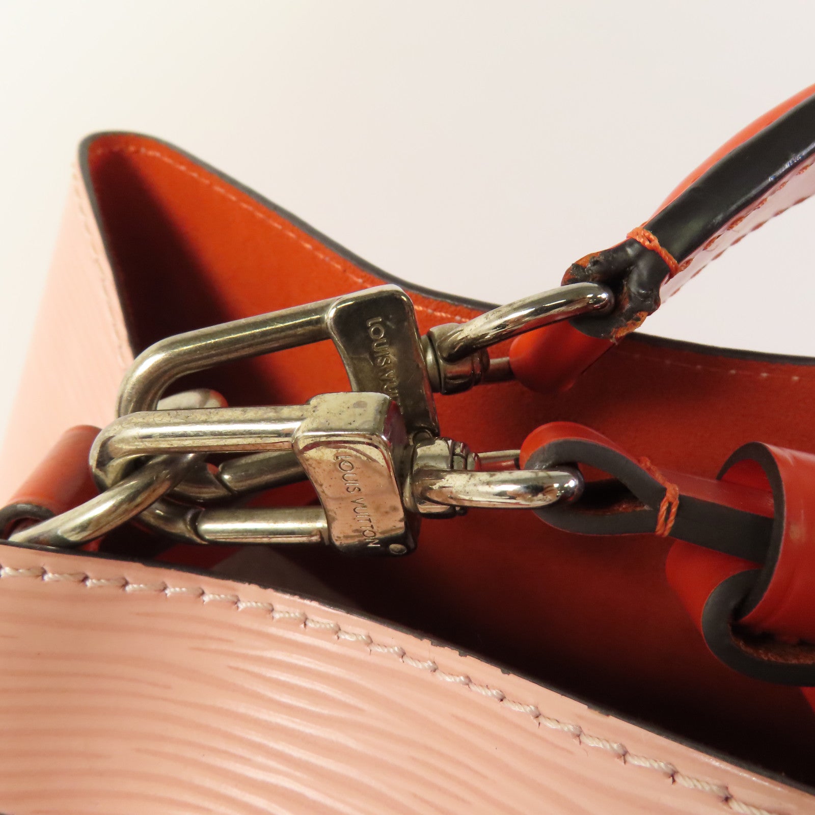 LOUIS VUITTON Epi Neo Noe MM銀扣手挽肩背兩用袋