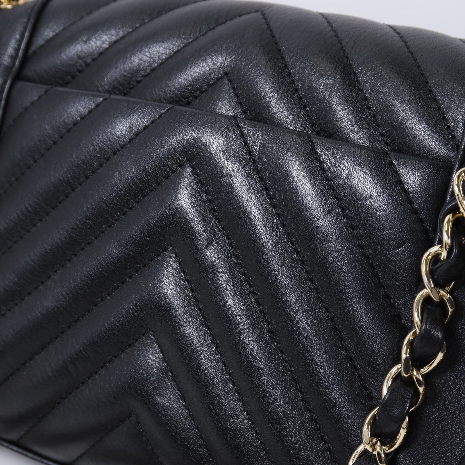 CHANEL 牛皮皮革Shoulder Bag金扣鏈帶肩背袋