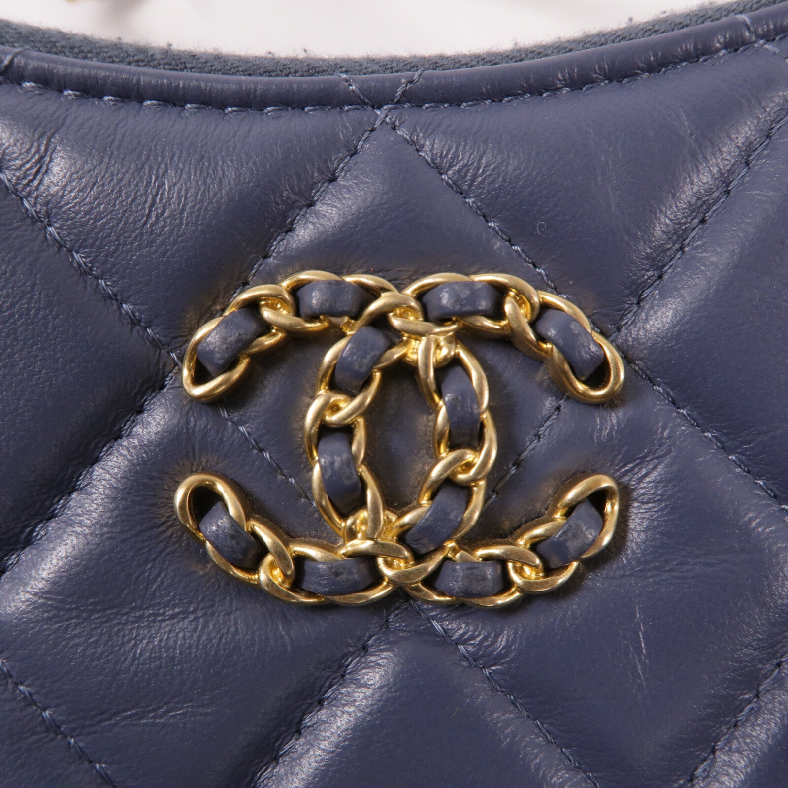 CHANEL 羊皮皮革Chanel 19 Hobo鏈帶肩背袋
