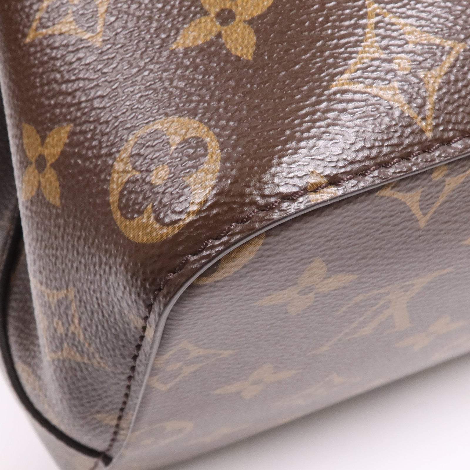 LOUIS VUITTON Monogram Neo Noe MM金扣肩背袋