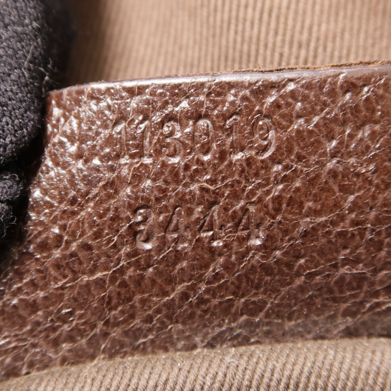 GUCCI 帆布Shoulder Bag銀扣肩背袋