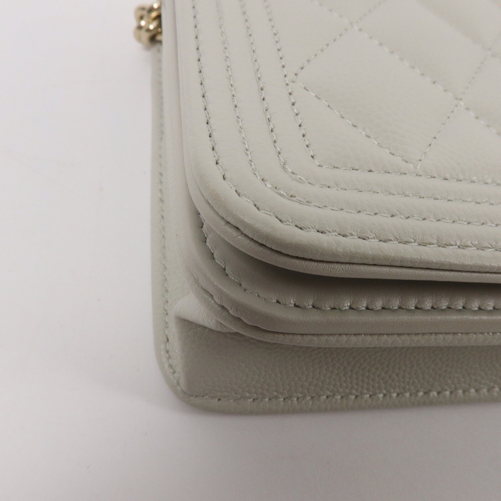 CHANEL 牛皮皮革WOC Wallet On Chain鏈帶肩背袋