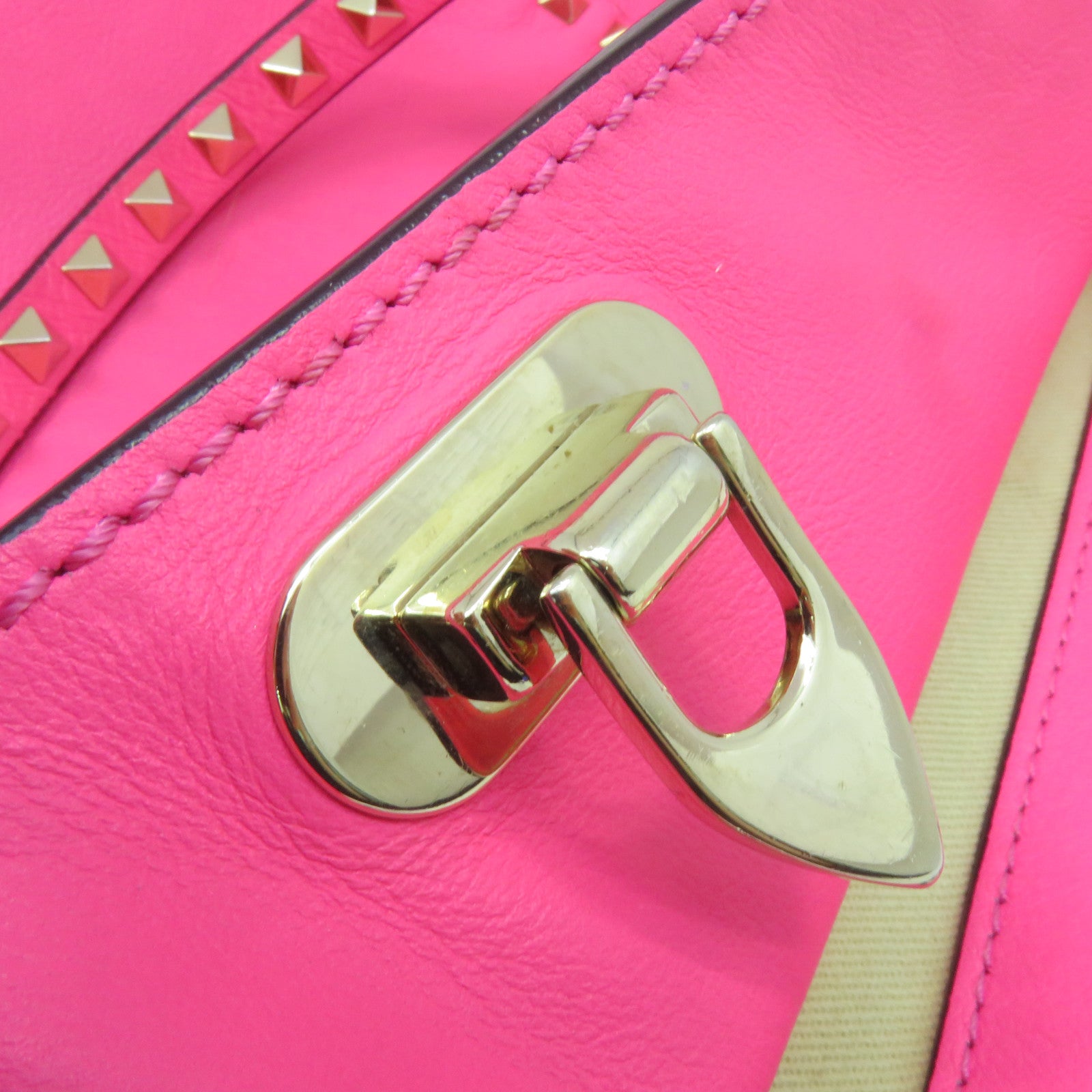 Valentino Sheepskin Leather Rock Studs 2Way Shoulder Bag Handle Shoulder Bag Pink