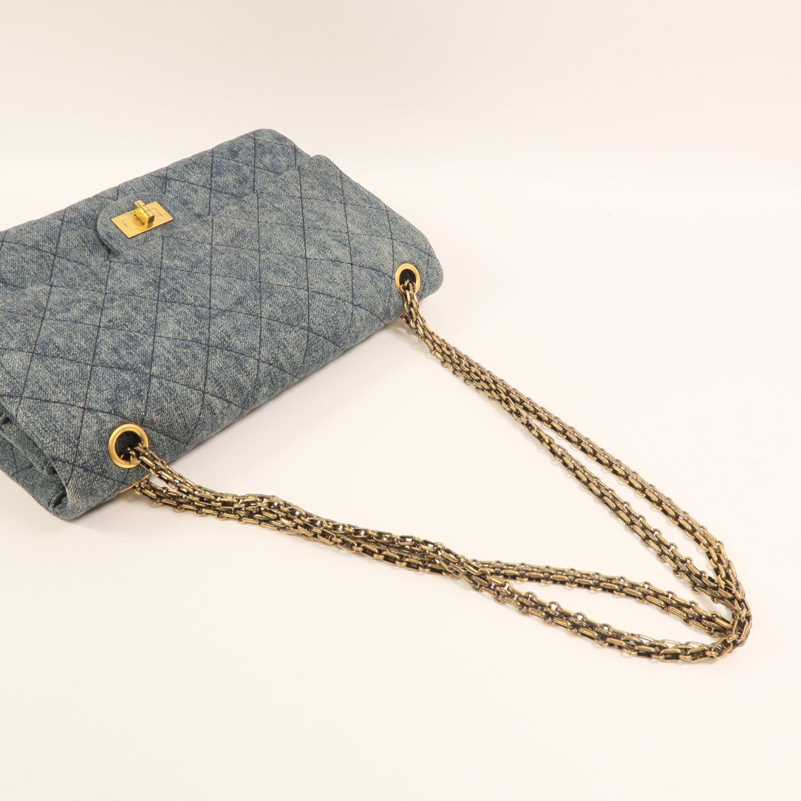 CHANEL 牛仔布2.55 Large金扣鏈帶肩背袋