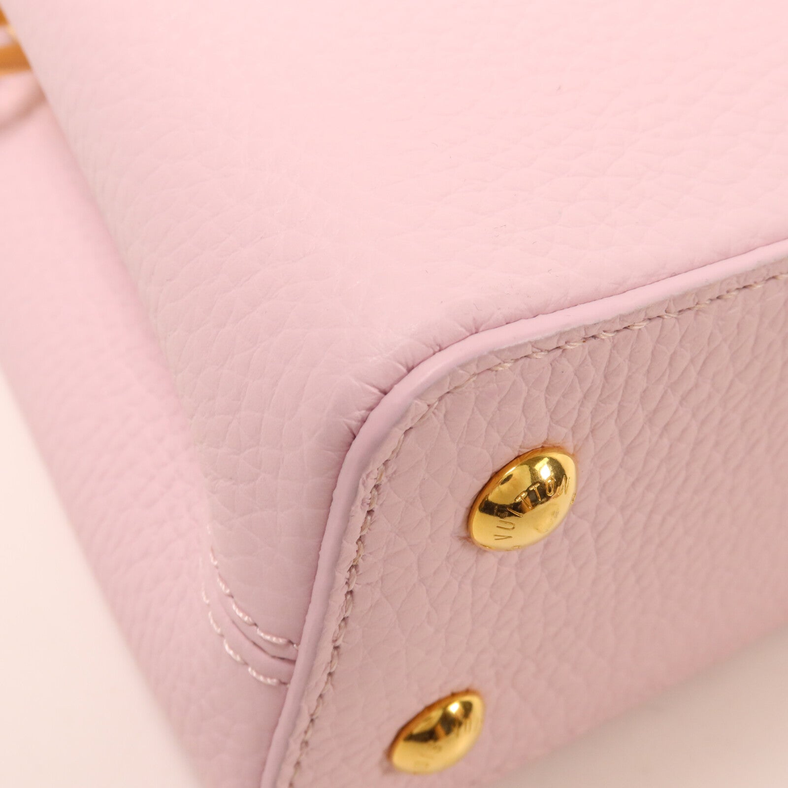 LOUIS VUITTON 牛皮皮革Capucines Mini鏈帶手挽肩背兩用袋